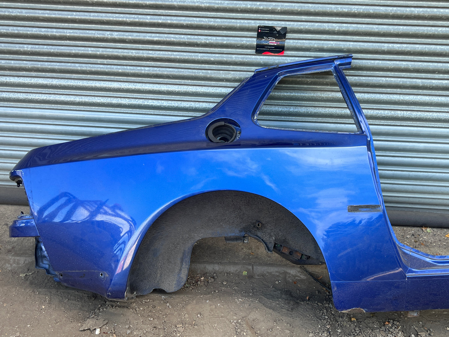 Porsche 944 S2 / Turbo 1991 Right side cut, rear fender with sill 94450390403 94450361200