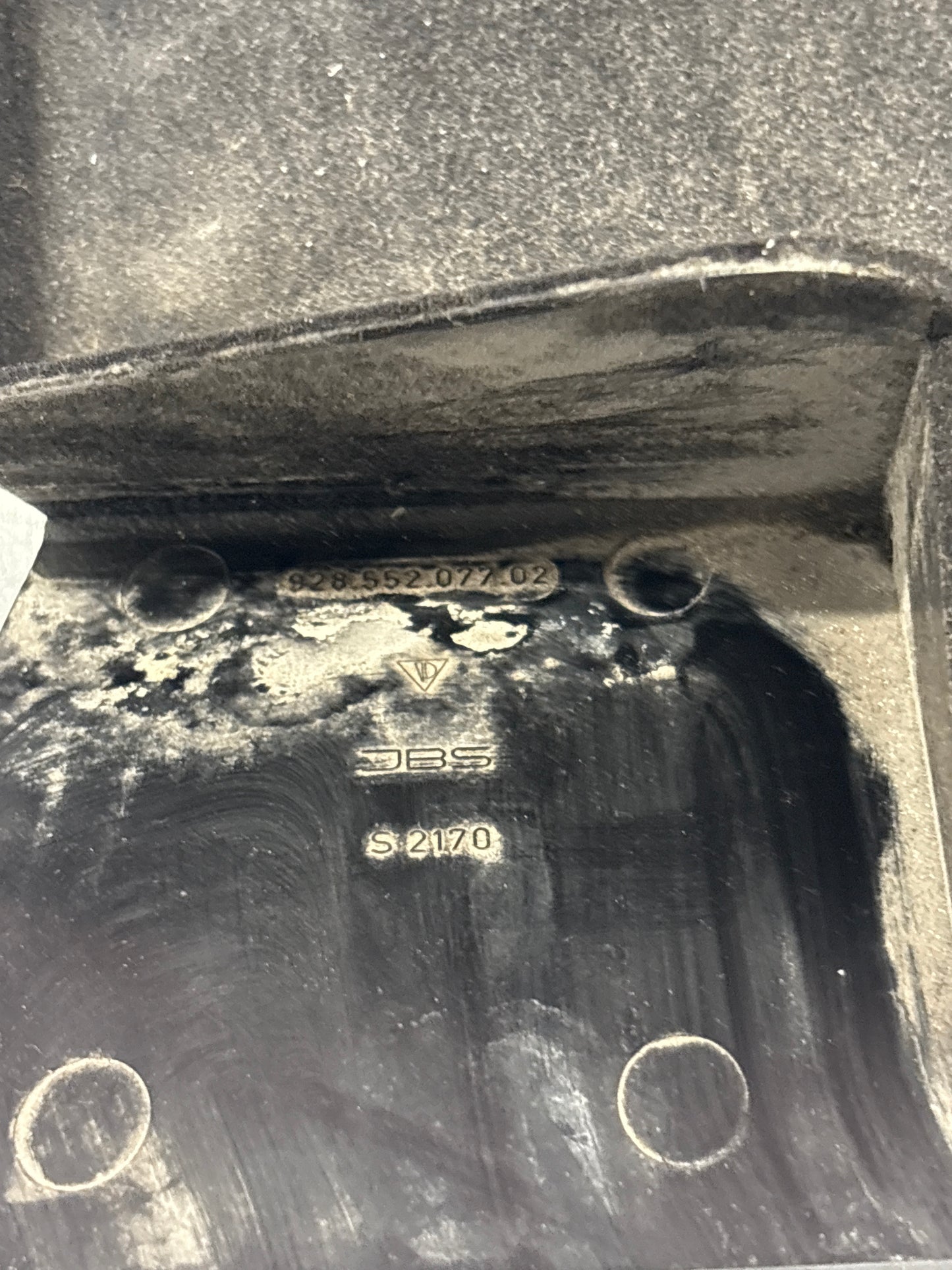 Porsche 928 under glove box shelf, black 92855207702 LHD only, used