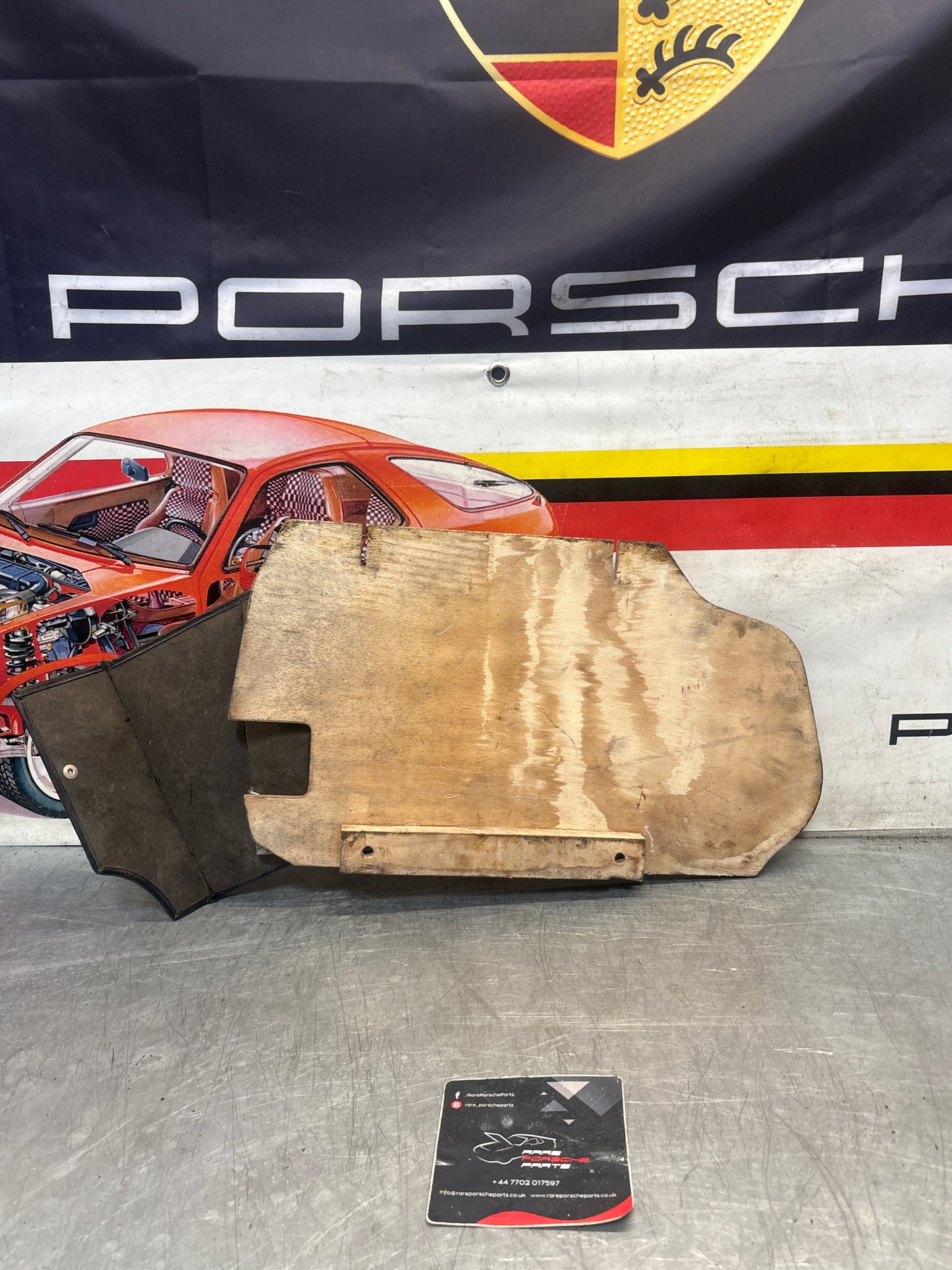 Porsche 928 early -79’ Foot support upper part, used 92855106202