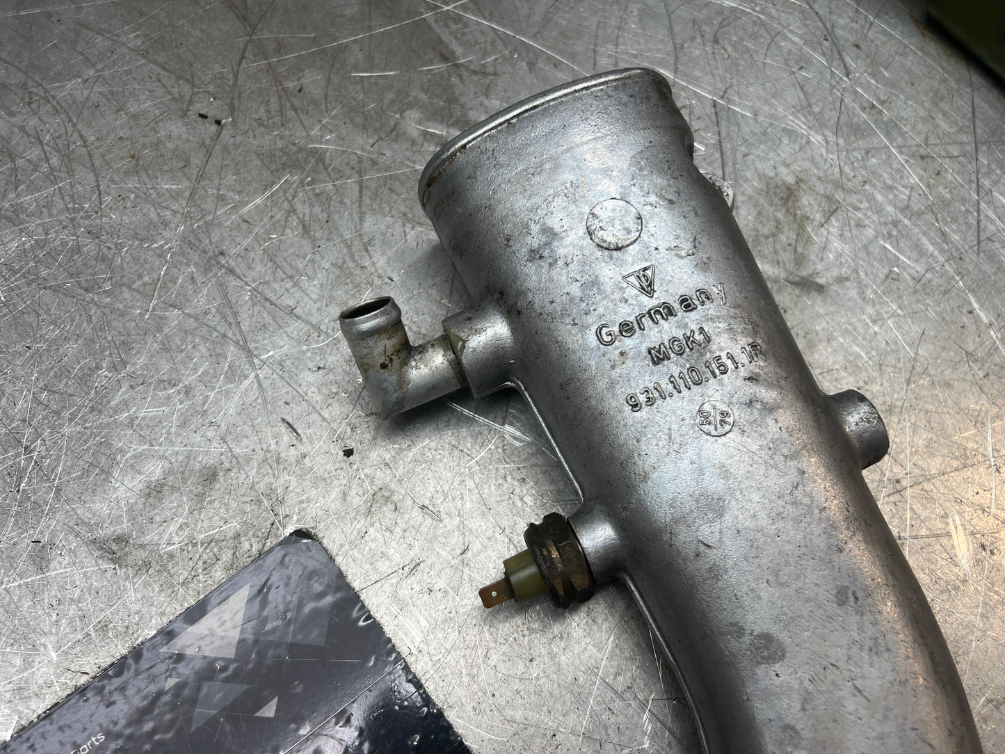 Porsche 924 Turbo S1 pressure pipe inlet manifold 9311101511R