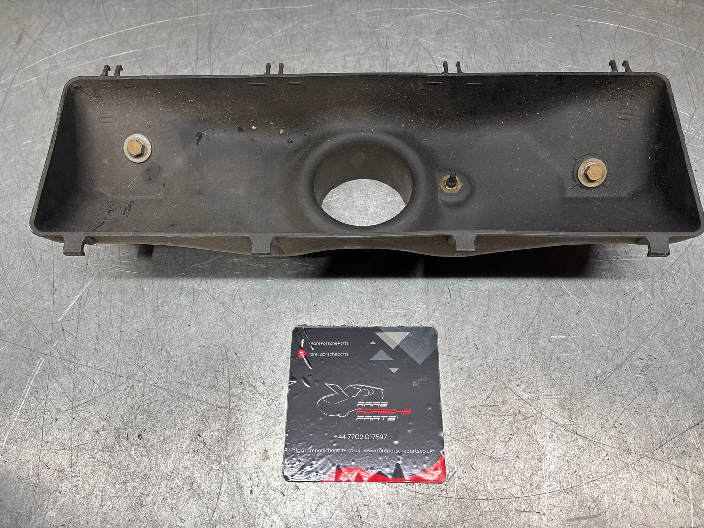 Porsche 928 S2 Air filter housing, used 92811022901