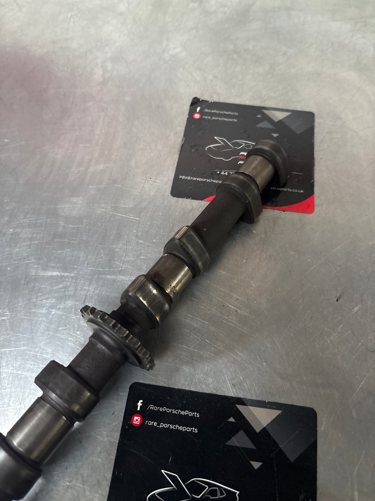 Porsche 928 camshaft, used 9281052720R
