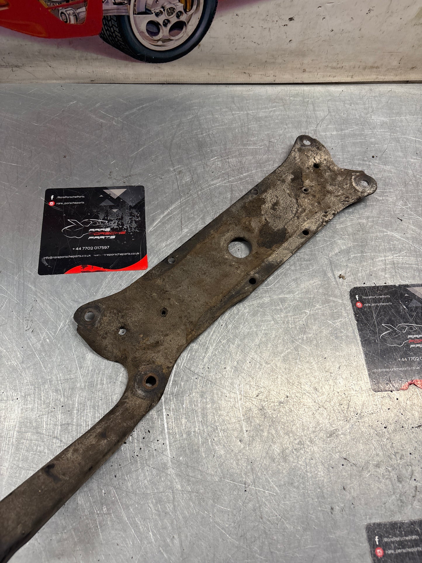 Porsche 928 protective plate LHD 92837501901