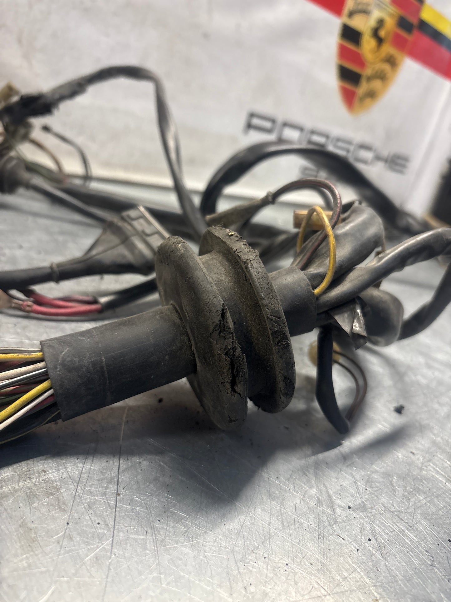 Porsche 924 Turbo / S2 / Carrera GT LHD Engine bay wiring loom without aircon, used 477971071GB