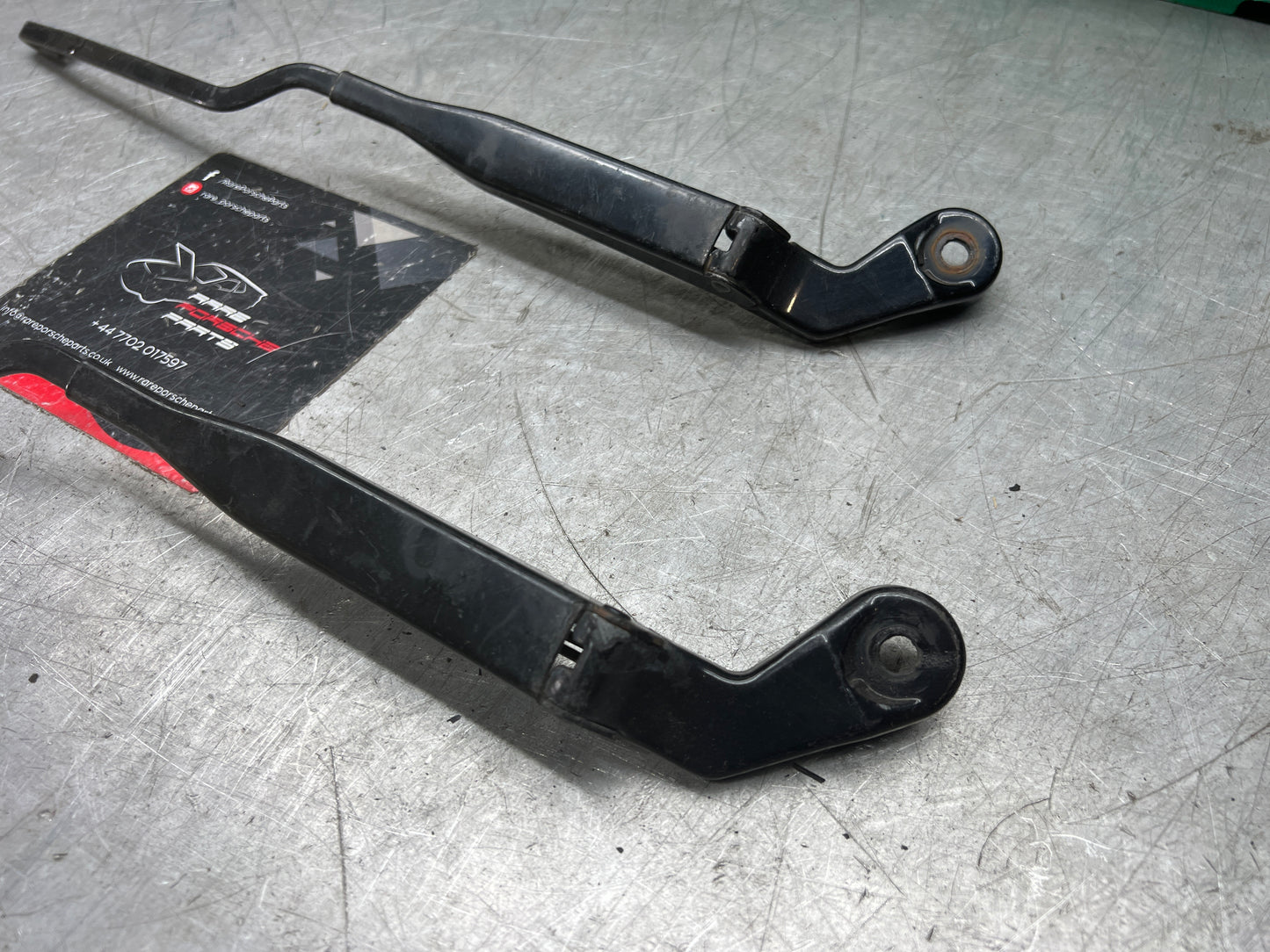 Porsche 944 S2 pair of front wiper arms 94562802802 used