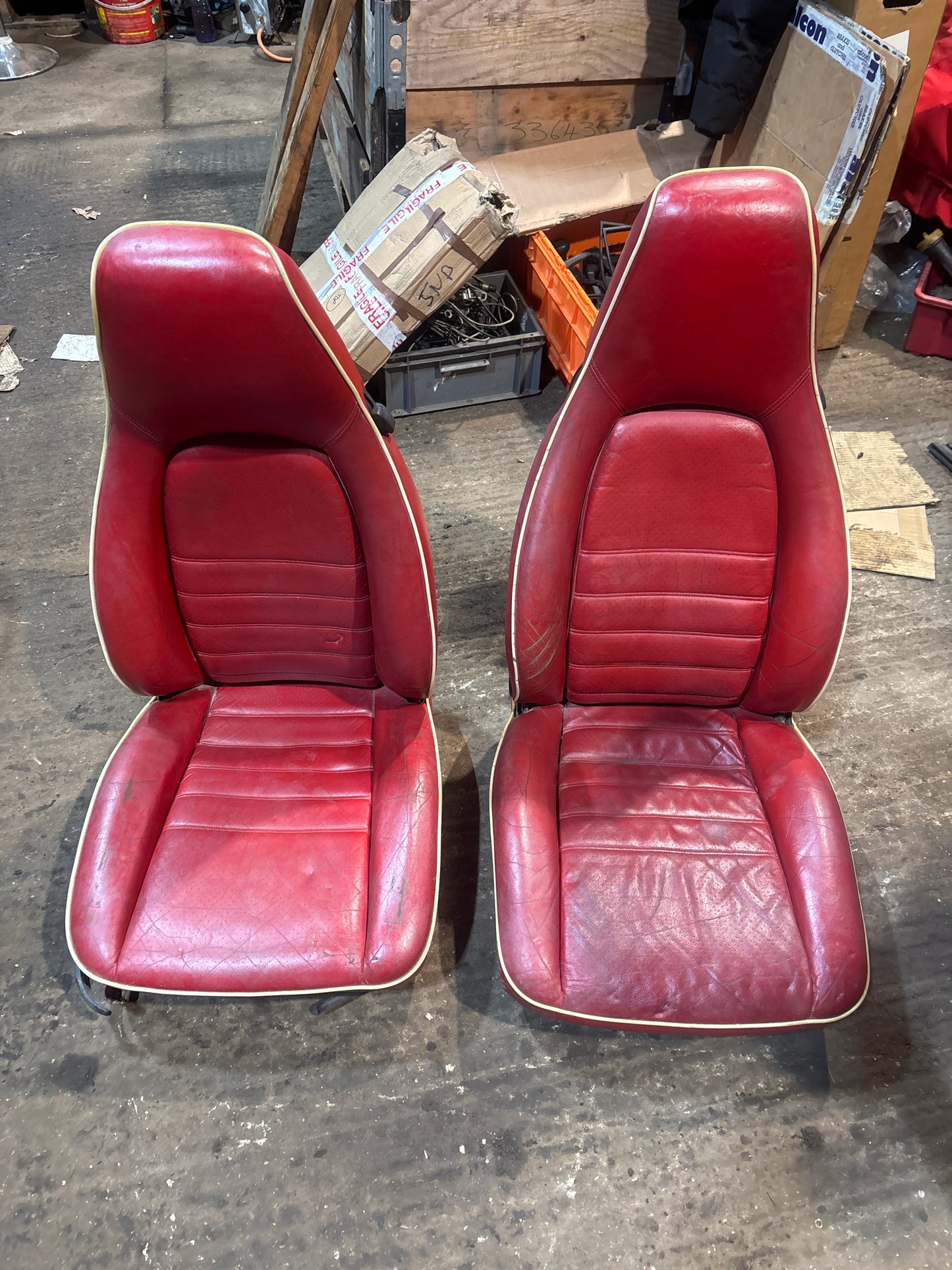 Porsche 944 Red Electric Front seats For Refurb, not tested!!