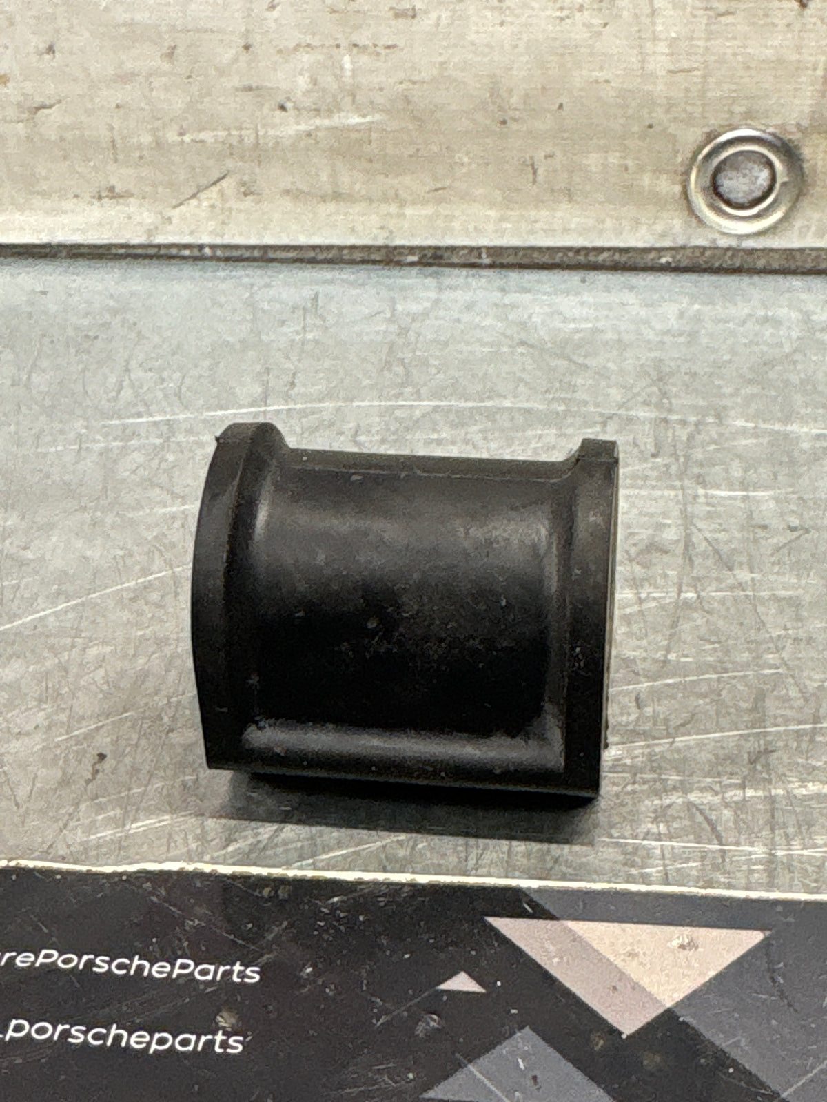 Porsche 924 944 968 stabiliser mounting 16 mm 477411313B