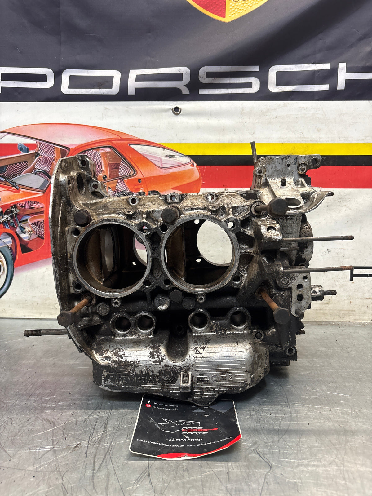 Porsche 914 1.8L engine case, used EC011666