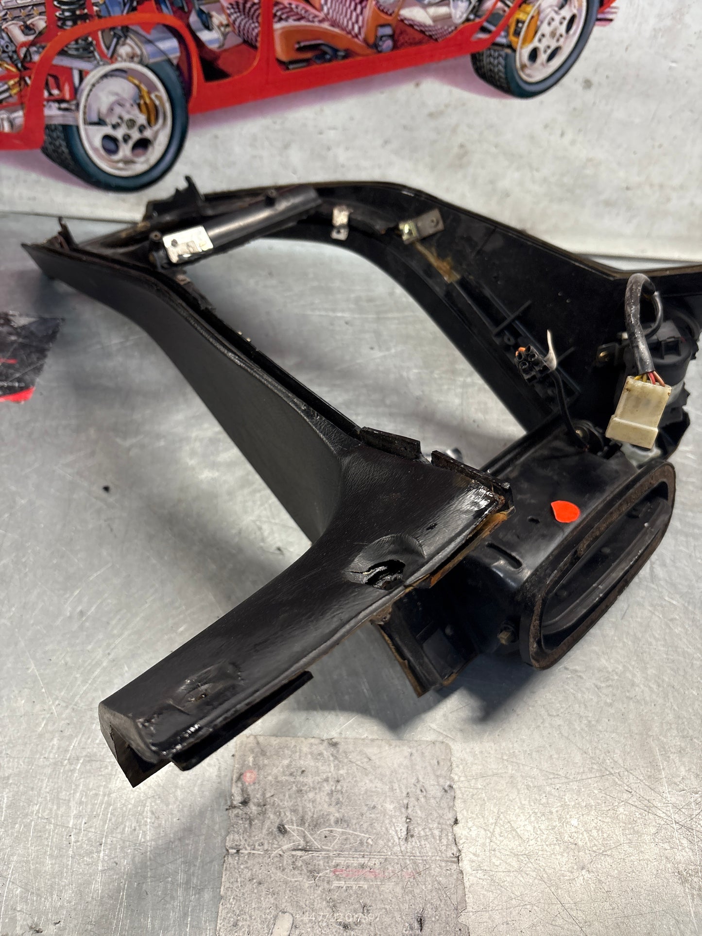 Porsche 928 Center console, used for spares or repair 92855206304 black