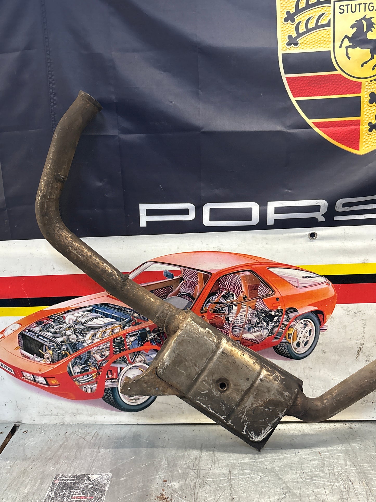 Porsche 928 S4 right middle silencer, used 92811109403