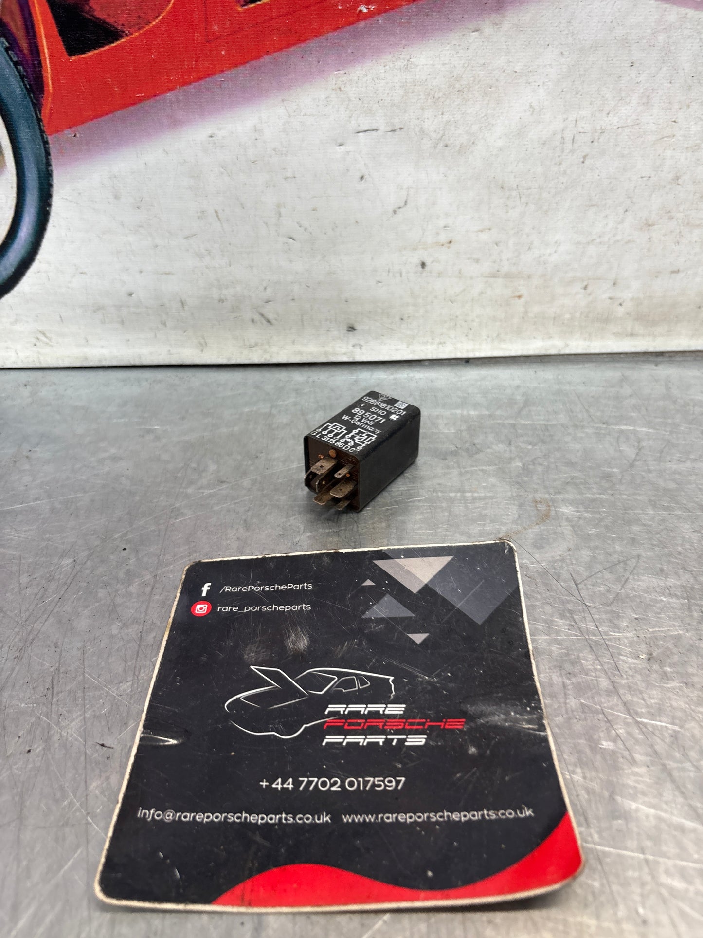 Porsche 928 seat belt relay, used 92861810201