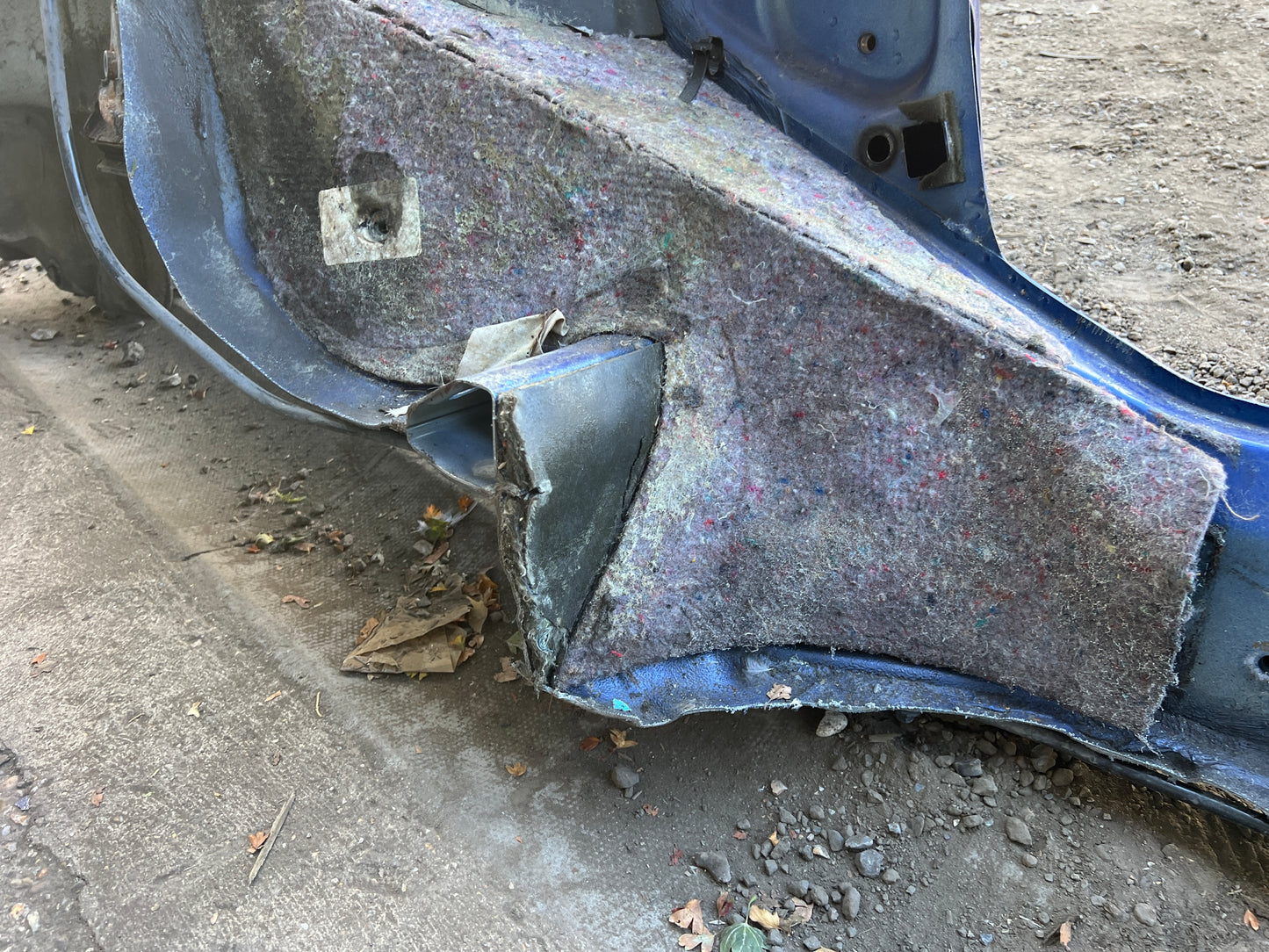 Porsche 944 left side cut, rear fender with sill 94450390303, 94450361102