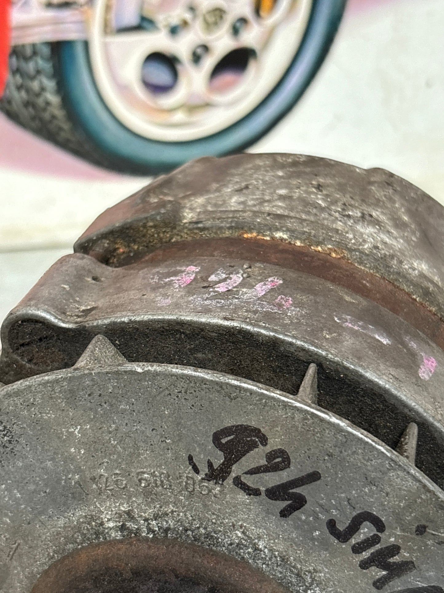 Porsche 924 alternator 0120469551, 035903015M, used