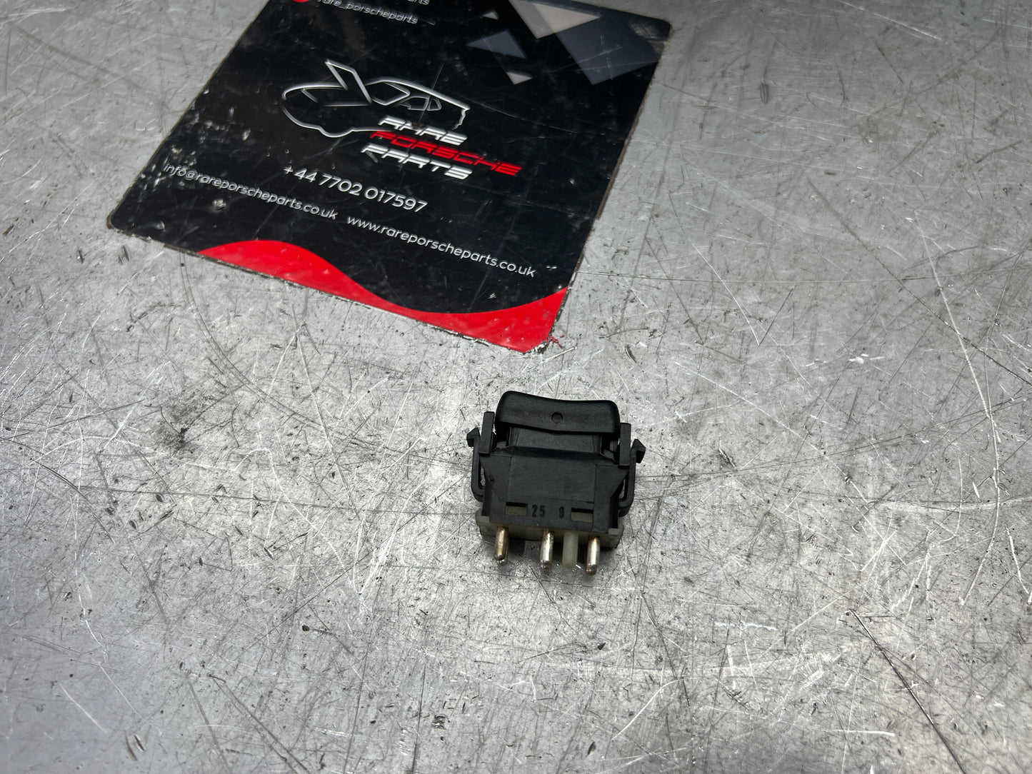 Porsche 928 door mirror changeover switch used 92861324000