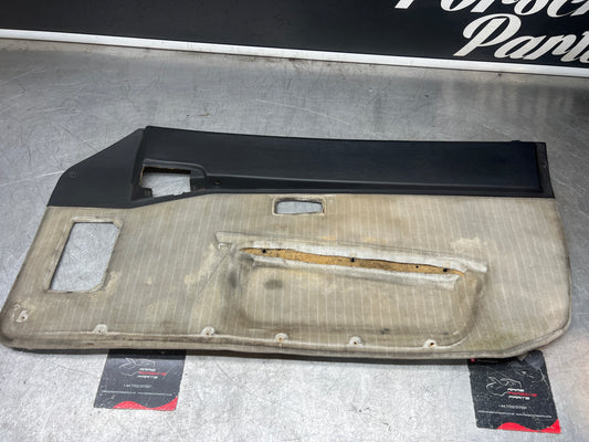 Porsche 944 right door card black / white pinstripe for late cars from 85.5 944555018