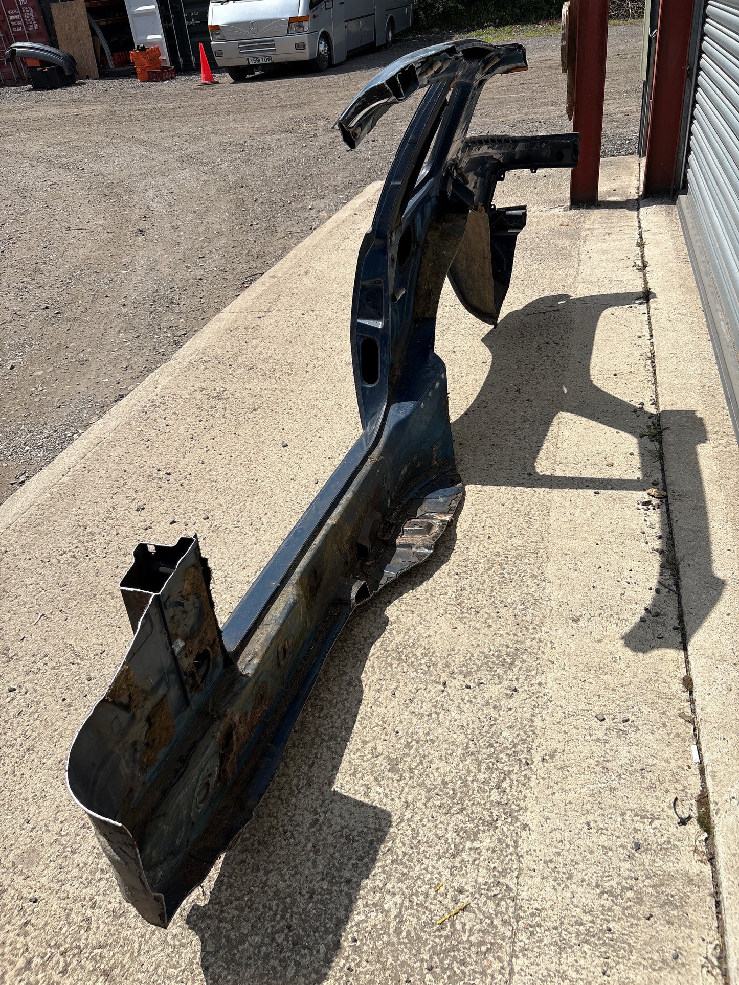 Porsche 924 right side cut, rear fender with sill