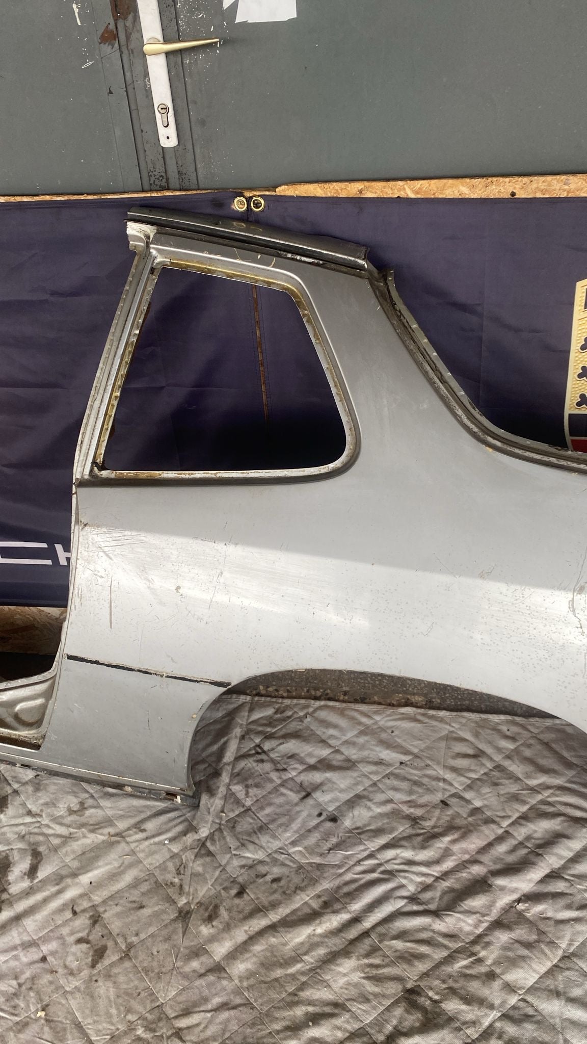 Porsche 924 left sill / fender section, 477809601B cut