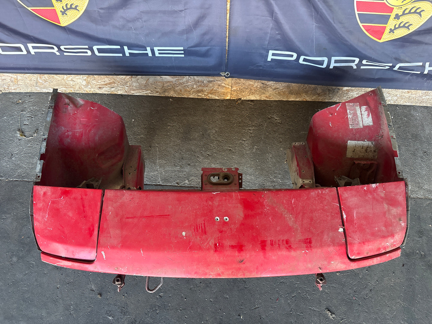 Porsche 924 Front end section cut 477805591