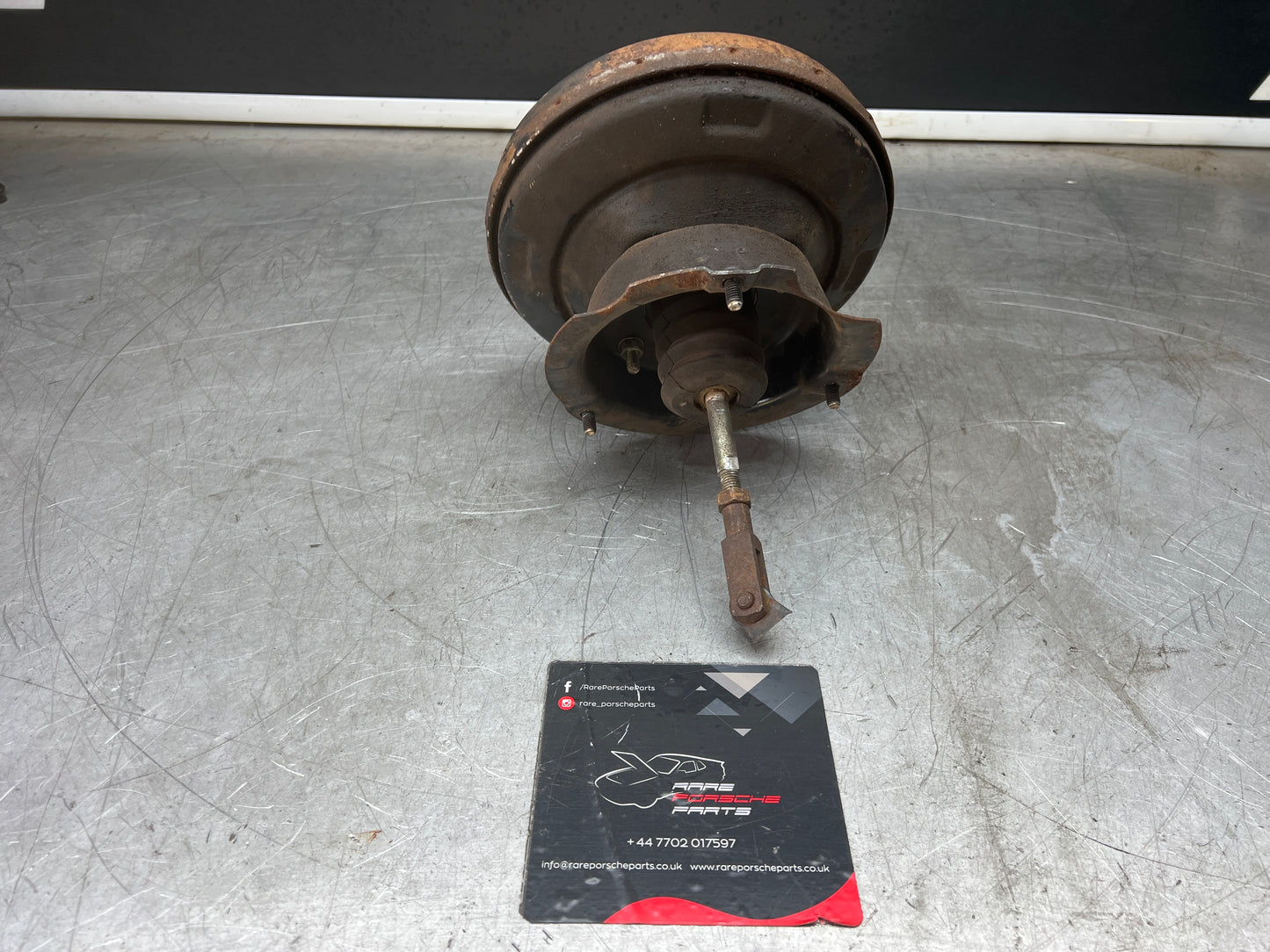 Porsche 944 brake booster, used 94435502500