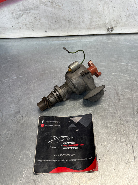 Porsche 924 ignition distributor, used 0231170202 / 047905205B
