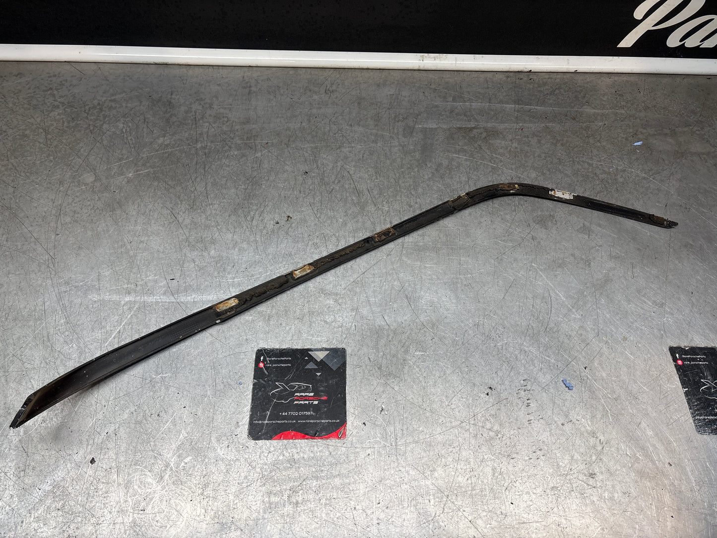 Porsche 944 968 genuine bridge spoiler right hockey stick, 95151240600, used, spares or repair