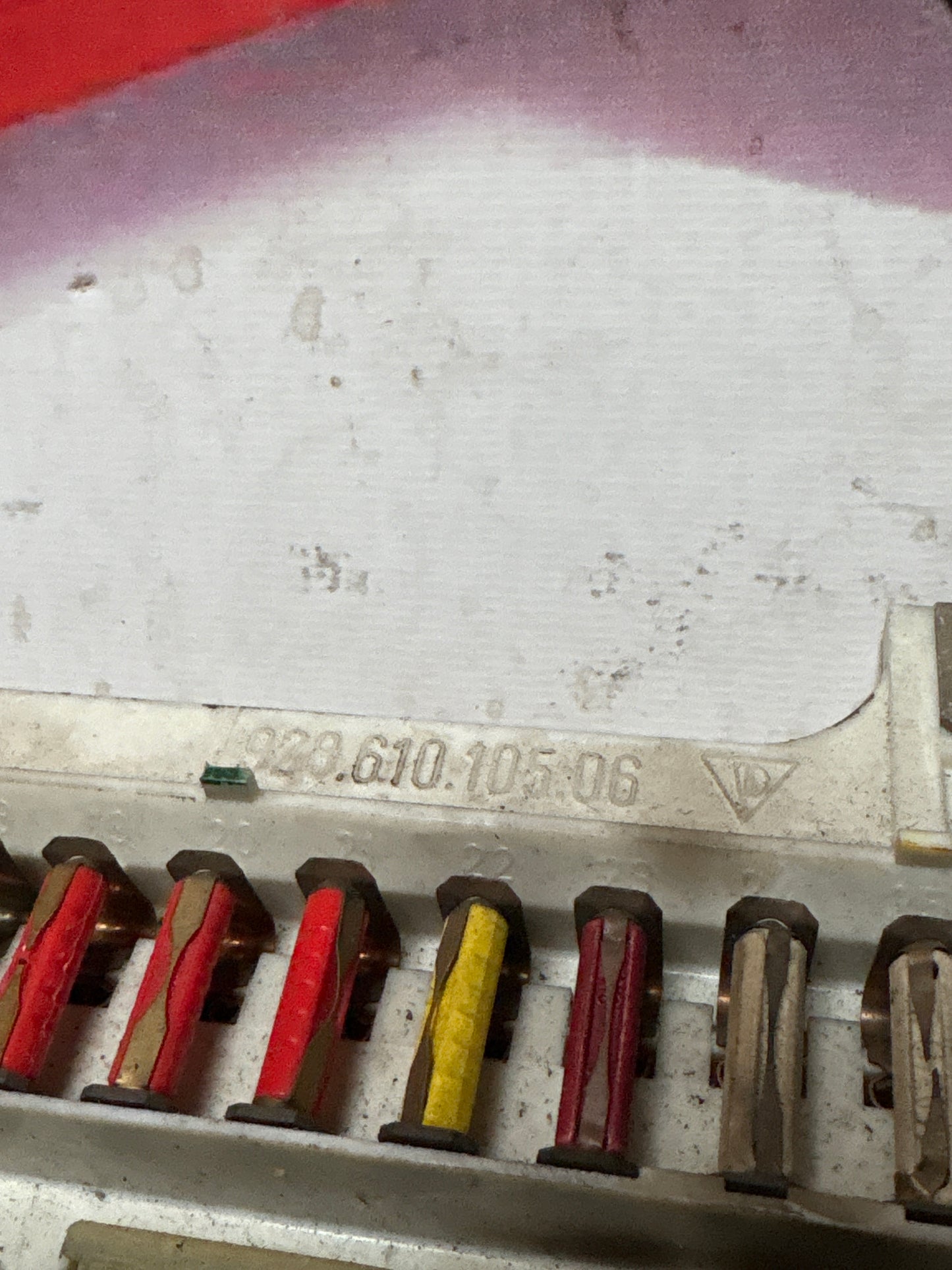 Porsche 928 relay fuse box, for spares or repair 92861010506