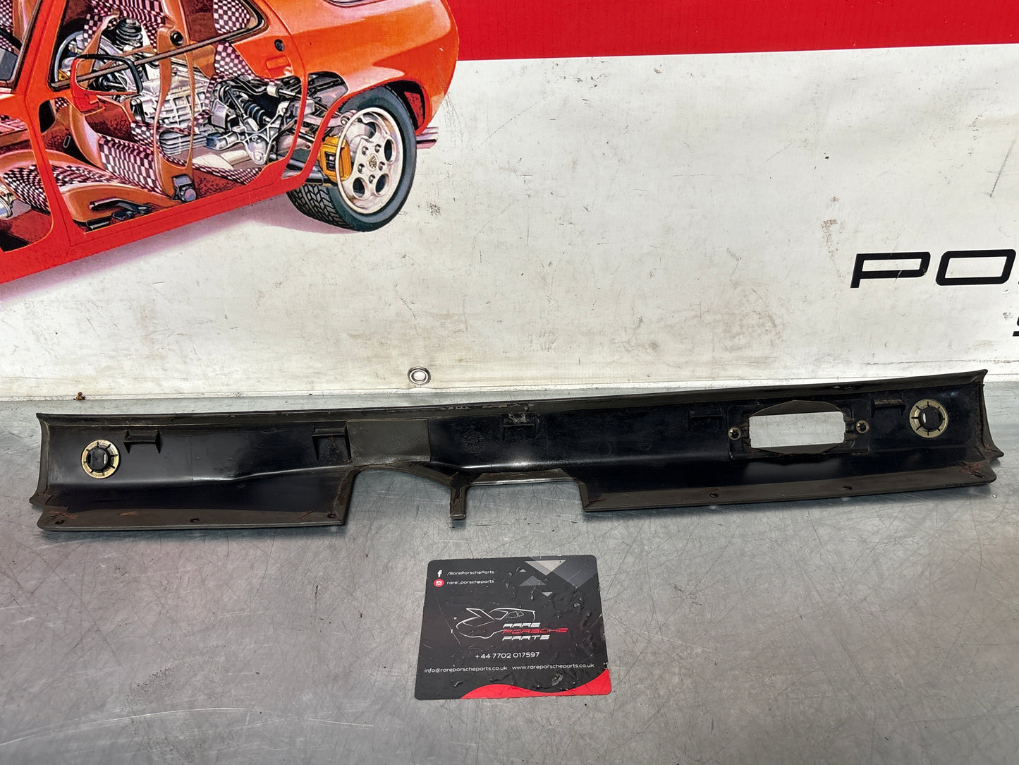 Porsche 928 tailgate interior trim, used, Grey 92855504705