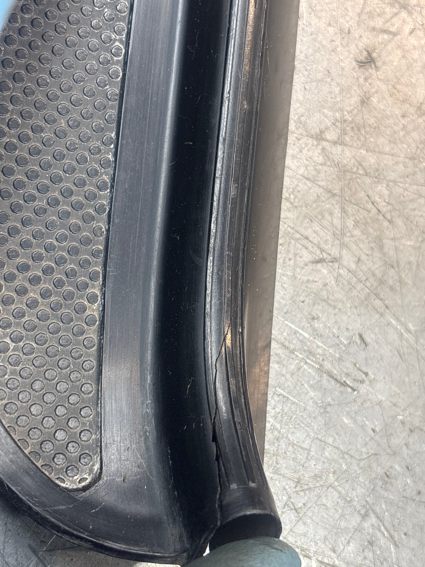 Porsche 928 scuff plate, door sill trim, right, O/S 92855105602 used