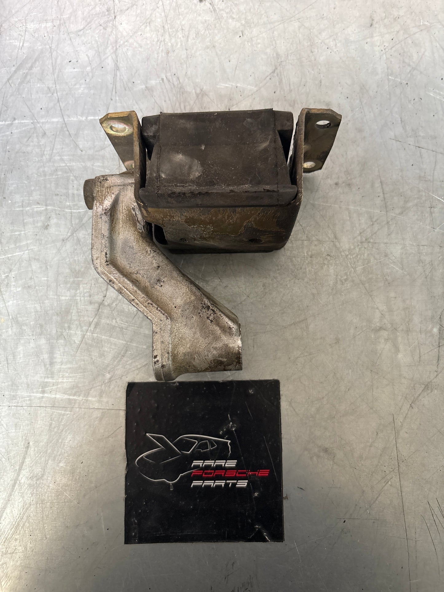 Porsche 968 Gearbox Carrier Bracket with mounting, used 94437528711 / 94437504511