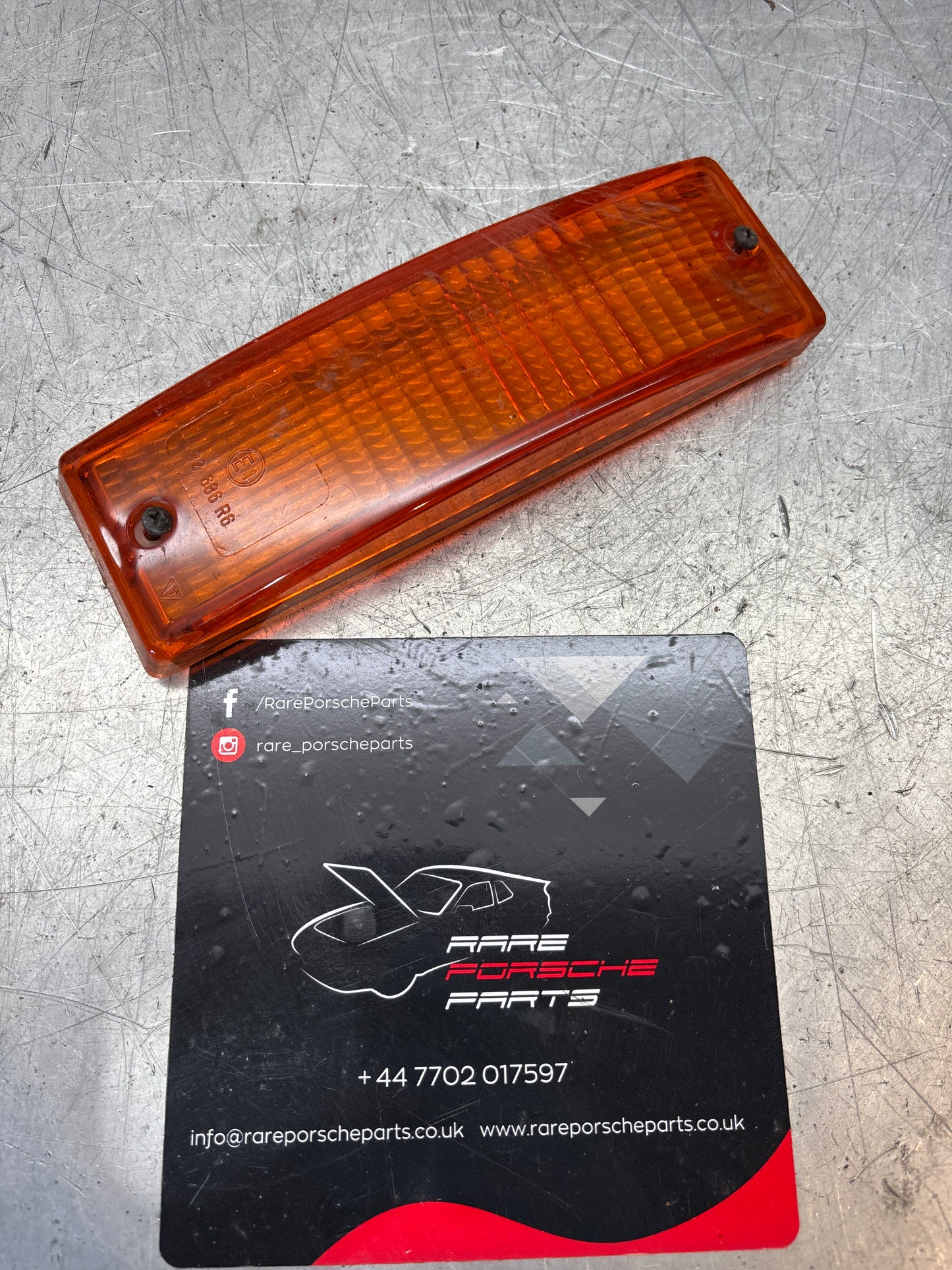 Porsche 911 indicator lens, 74-89, used, scratched 91163191600