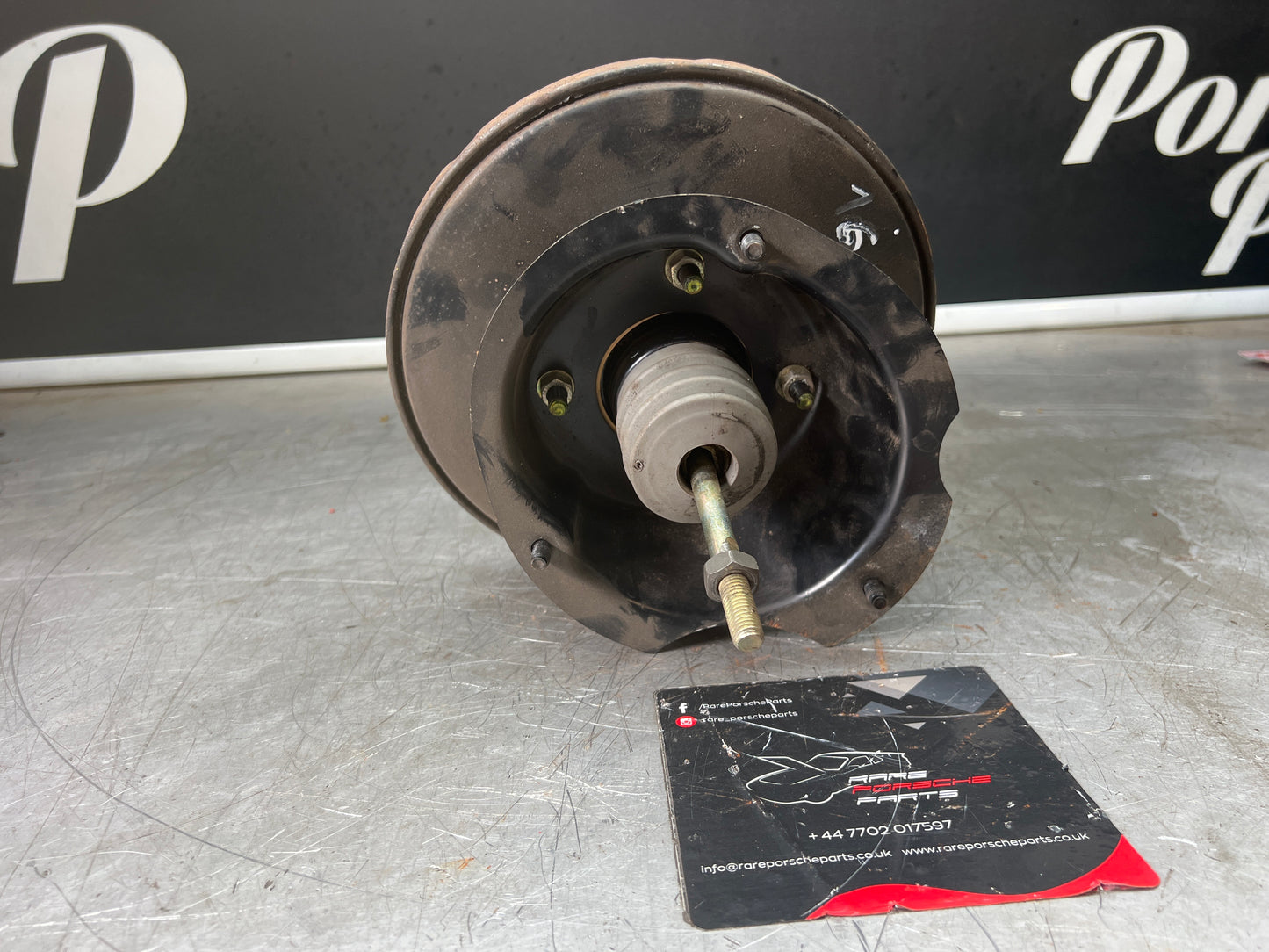 Porsche 944 brake booster, used 95135502701