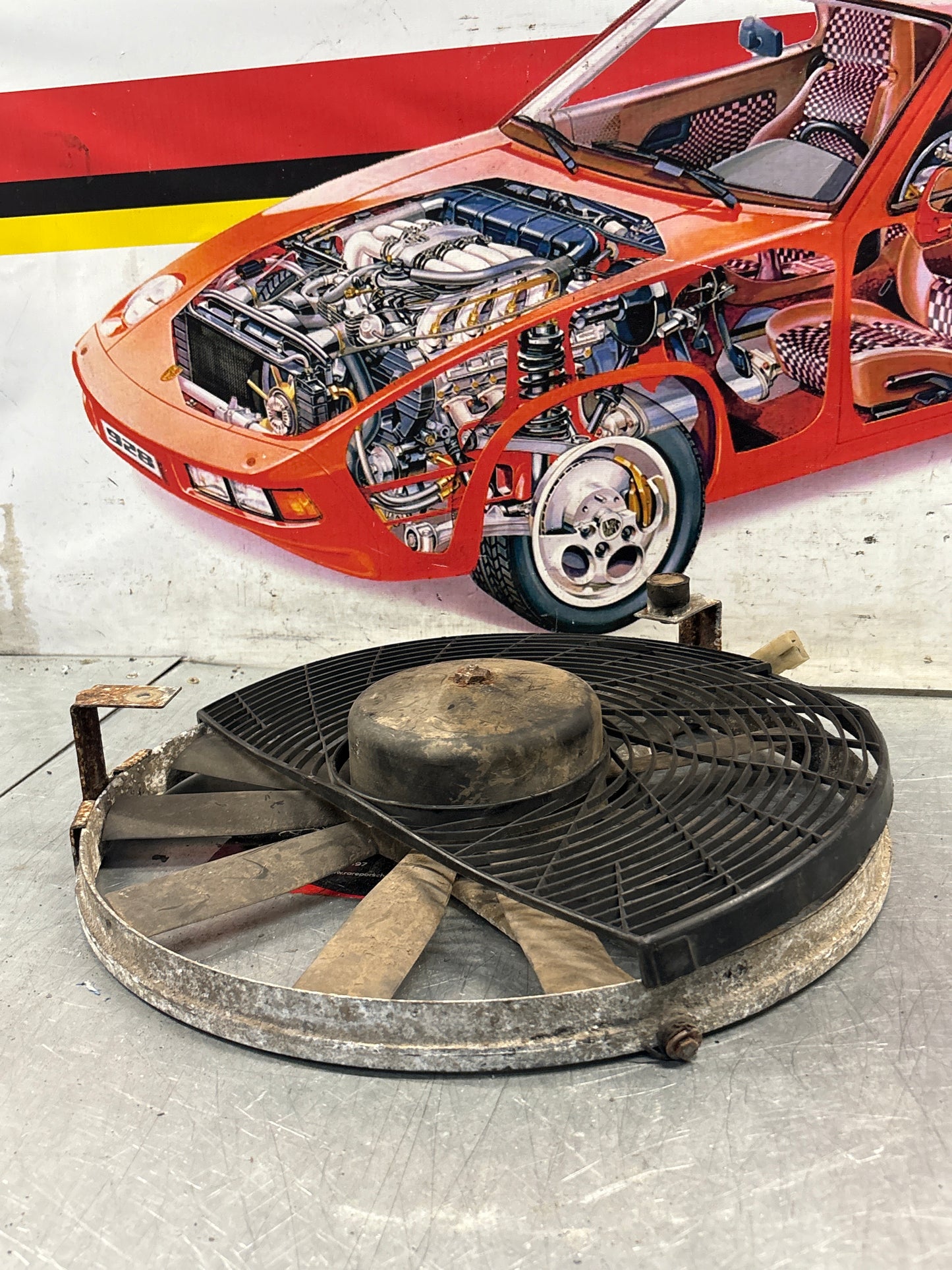 Porsche 928, 80- Air conditioner condenser  cooling  fan, genuine 92862410301 used