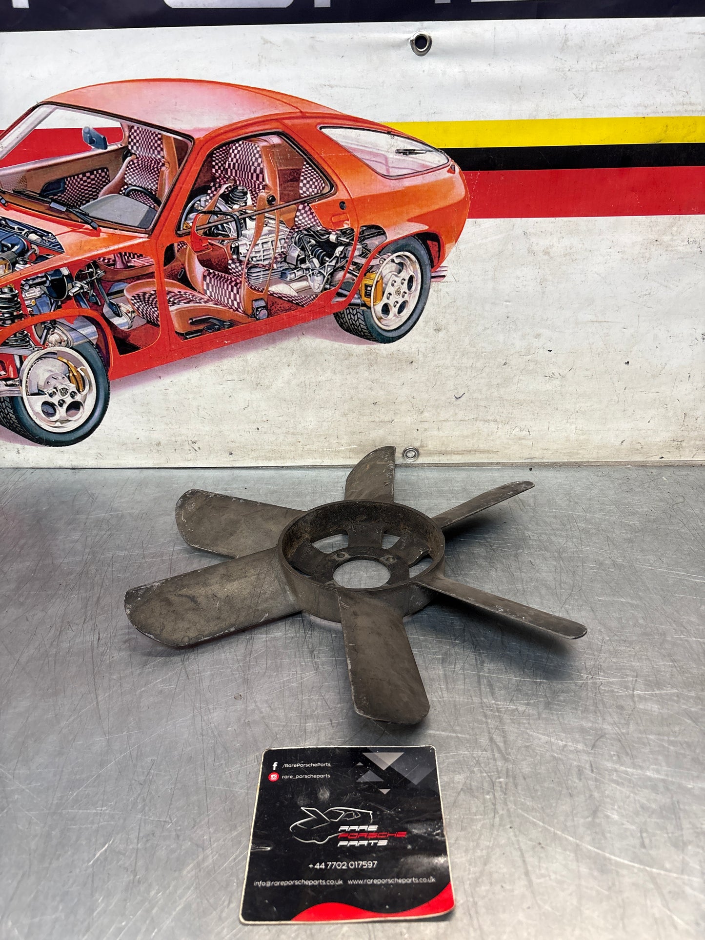 Porsche 928 early Engine cooling fan used 92810613701 / 1082051006