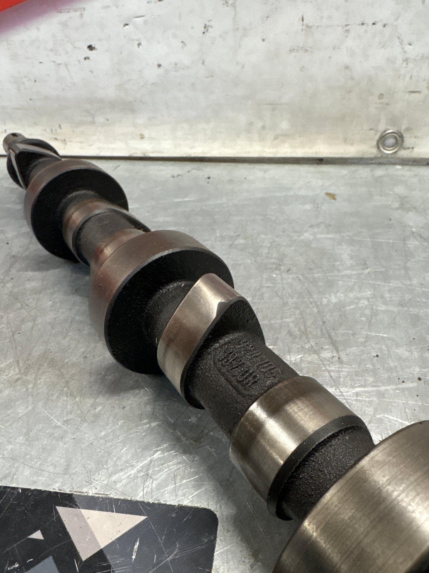 Porsche 928 cam shaft, used 9281051870R