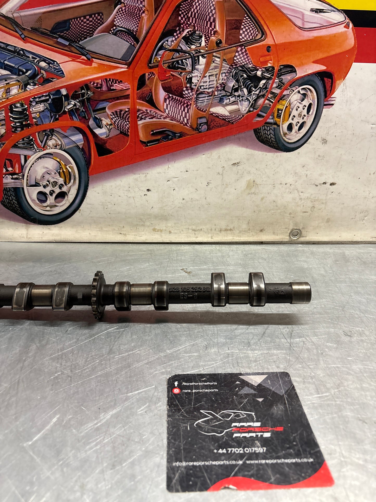 Porsche 928 S3 M28.45/46 engine Camshaft, intake side, cylinder 5-8, used 9281052923R / 92810529208
