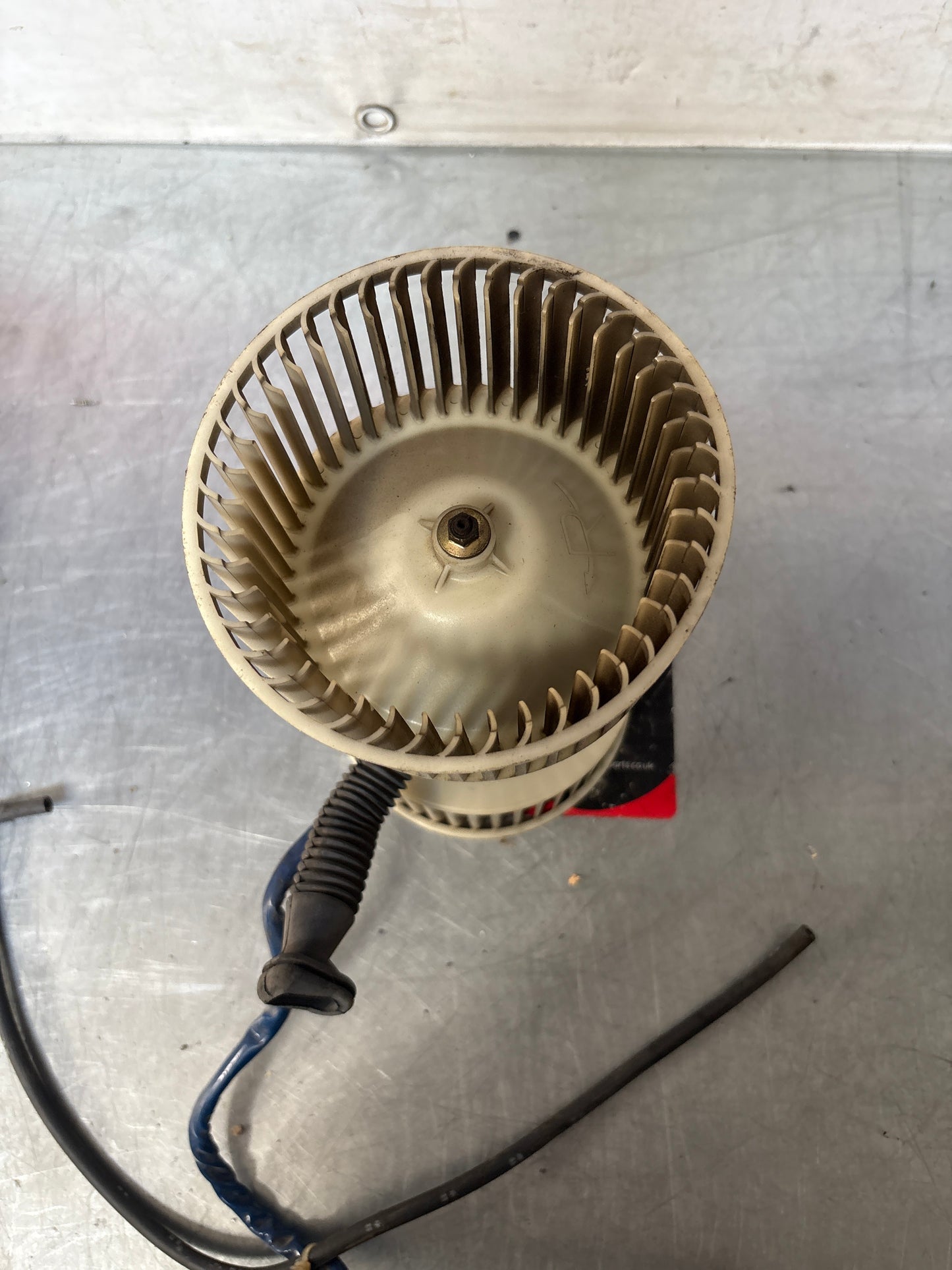 Porsche 944 blower heater fan motor 94462411700 used