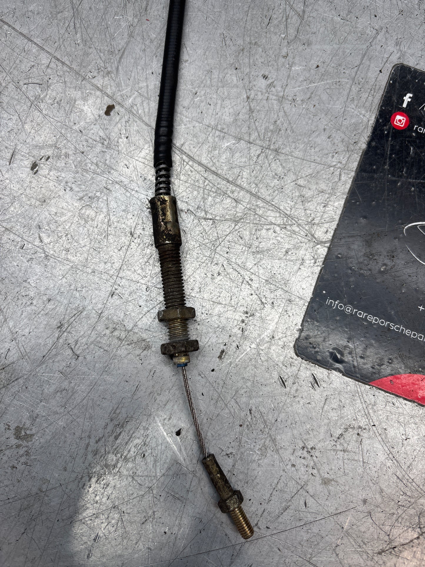 Porsche 944 S2 RHD 89-91 Accelerator cable 94542302315 used, housing is damaged