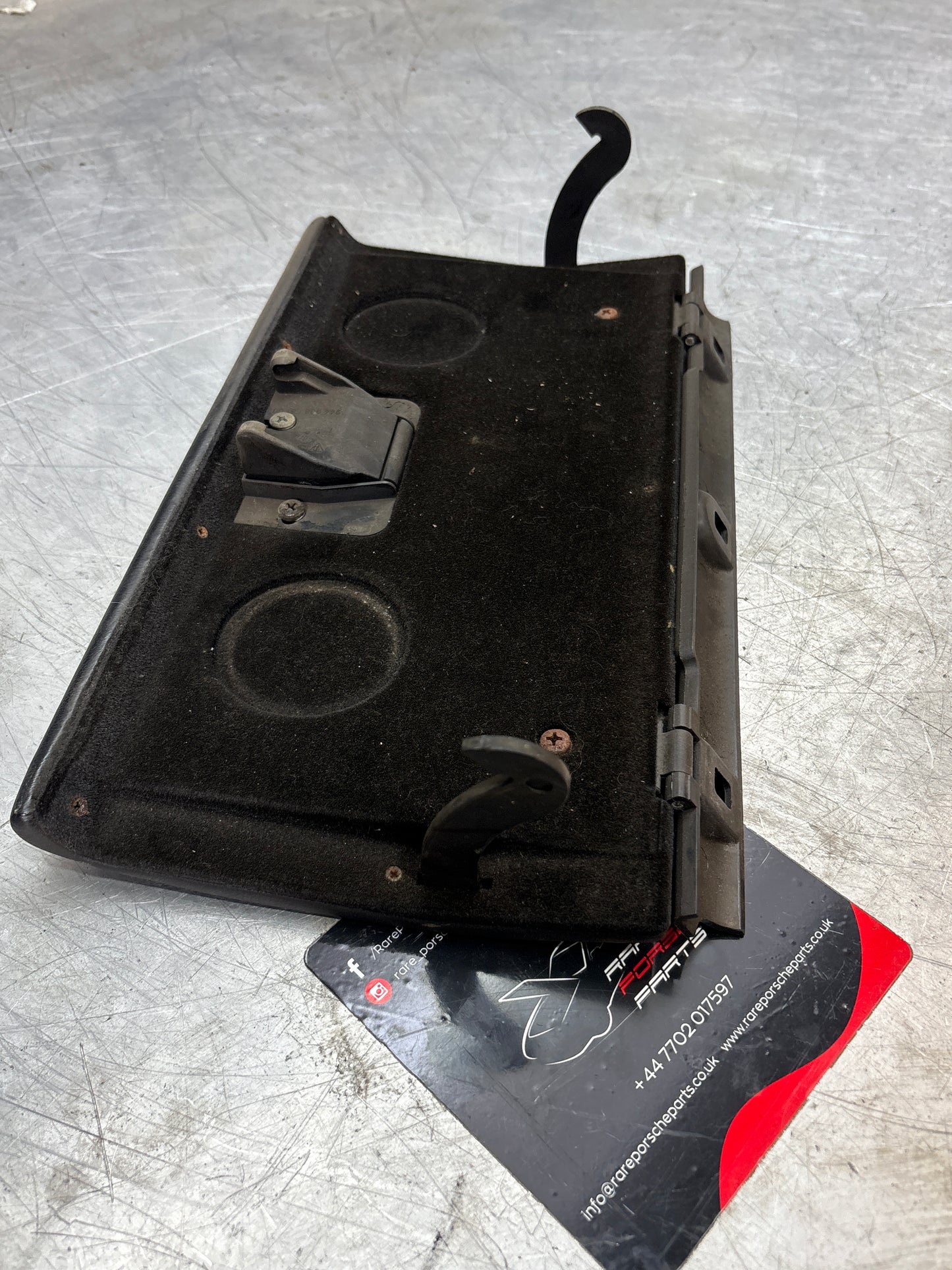 Porsche 944 85-92 glove box lid Black used
