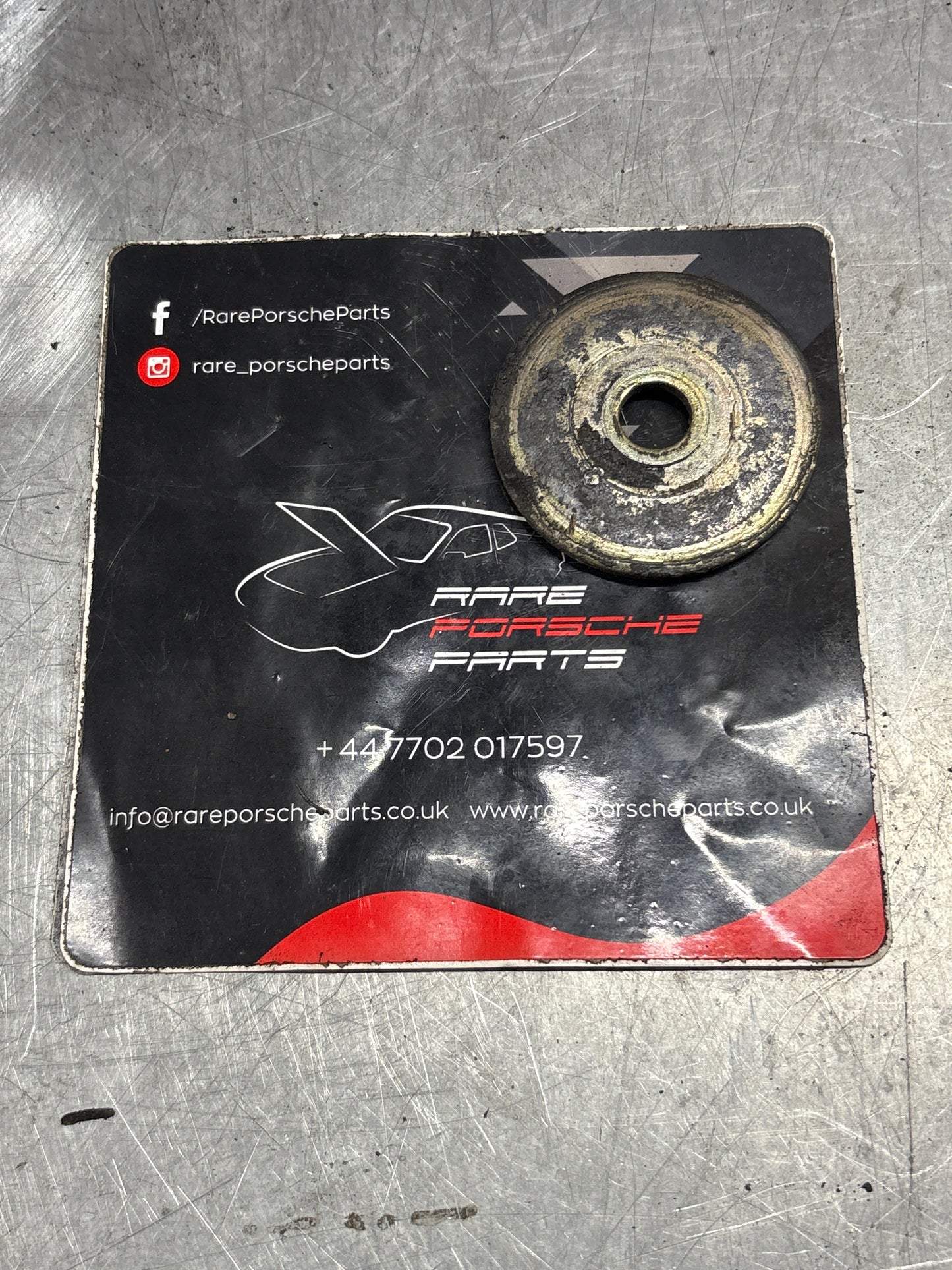 Porsche 928 shock absorber washer plate, used 92833352501
