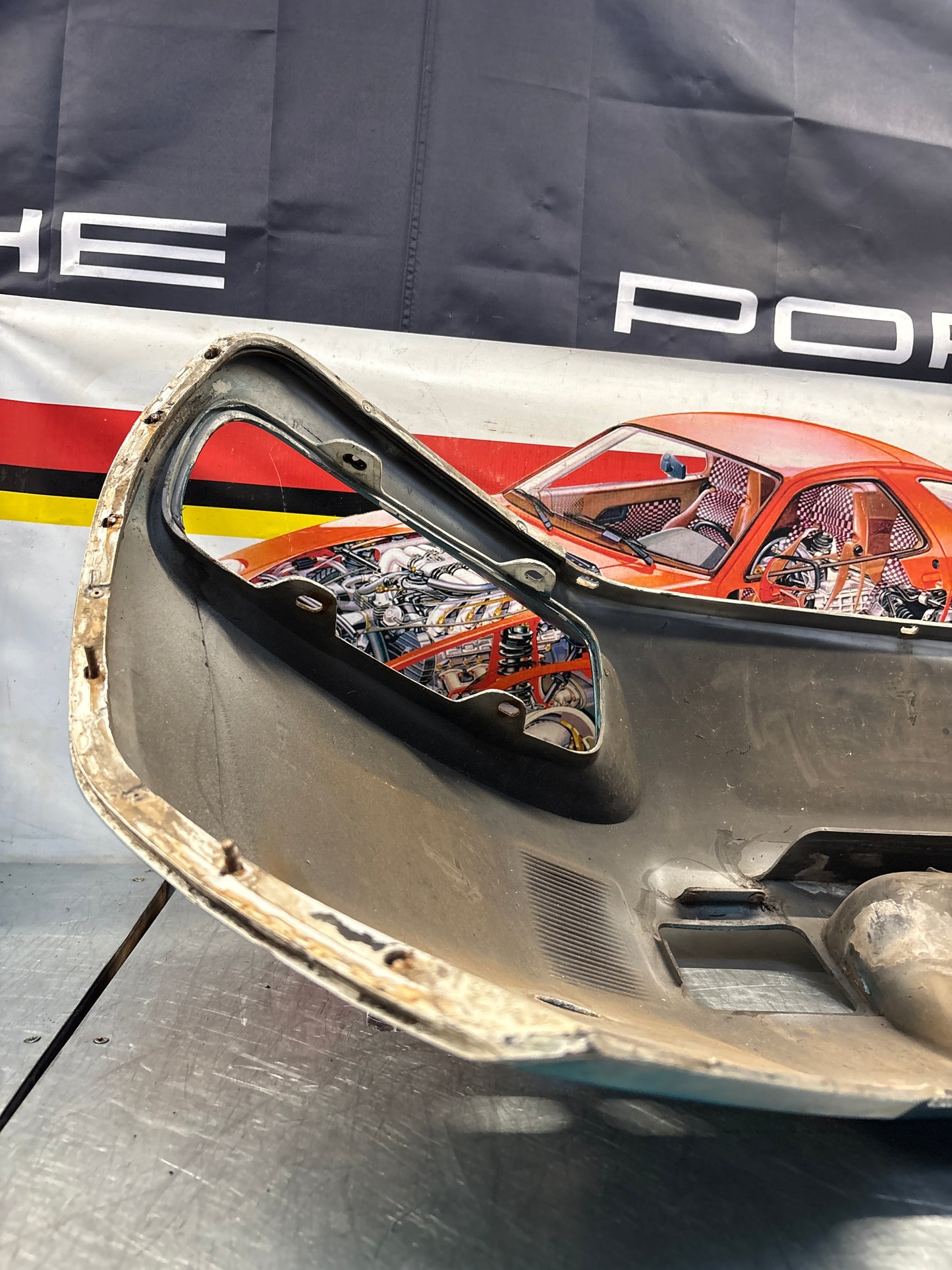 Porsche 928S rear bumper, used 92850502303 / 474181