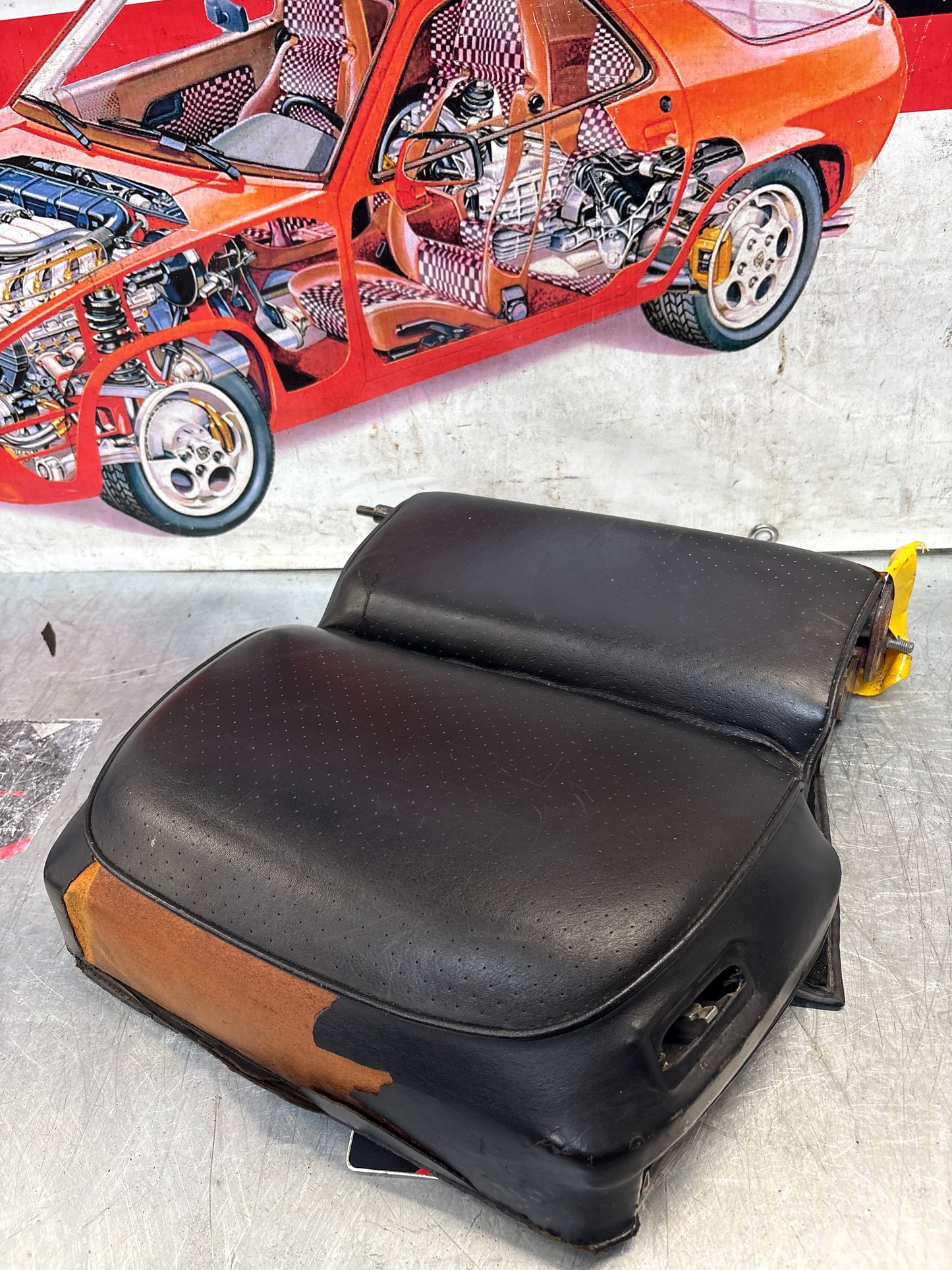 Porsche 928 rear right seat backrest, black, leather used 92852203852