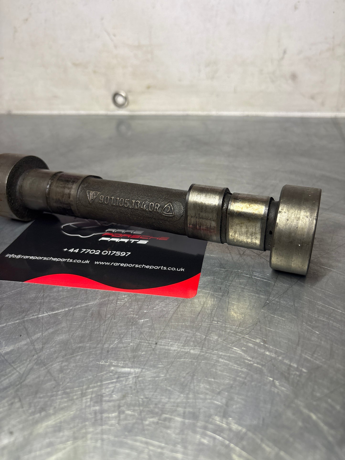 Porsche 911 T 2.0-2.2-2.4 Right camshaft, used 9011051340R