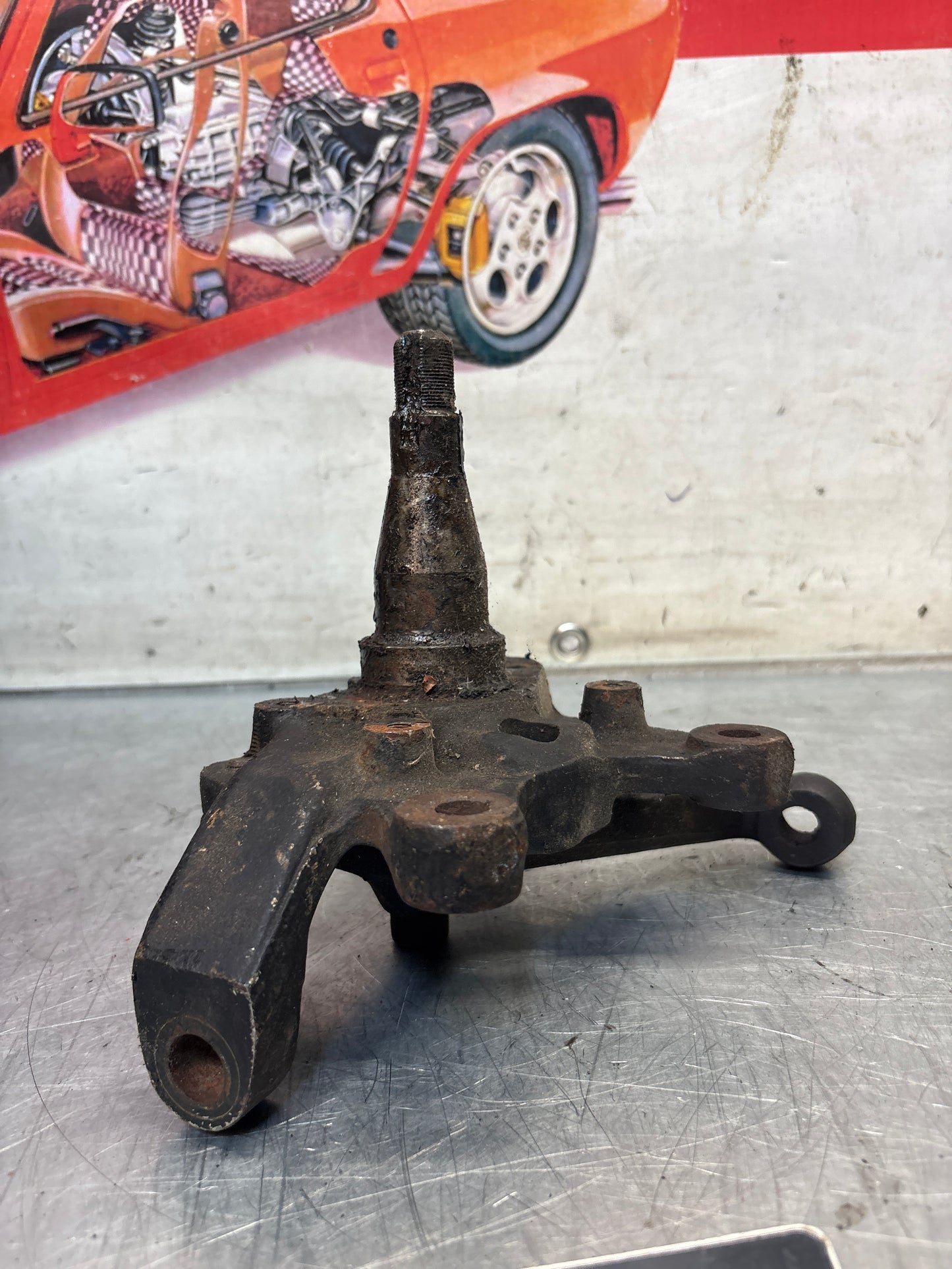 Porsche 928 right steering spindle knuckle, used 92834105813
