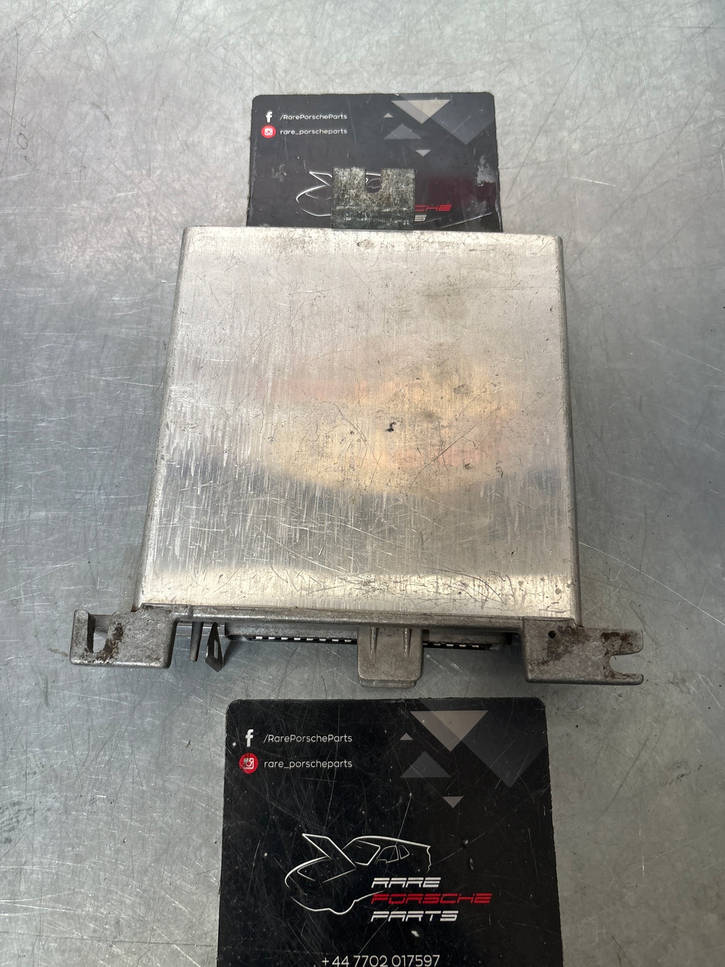 Porsche 928 engine control unit, used, 92861810602 / 0280002102