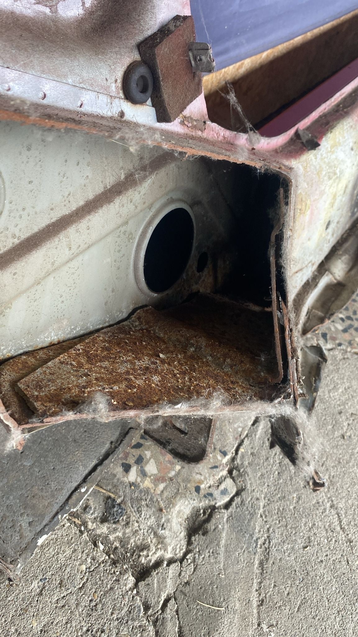 LPorsche 924 76-79 left sill / fender section, 477809601B cut