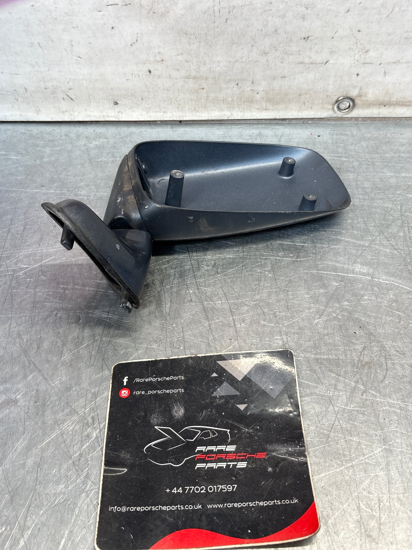 Porsche 911 930 right mirror housing, used 91173102406