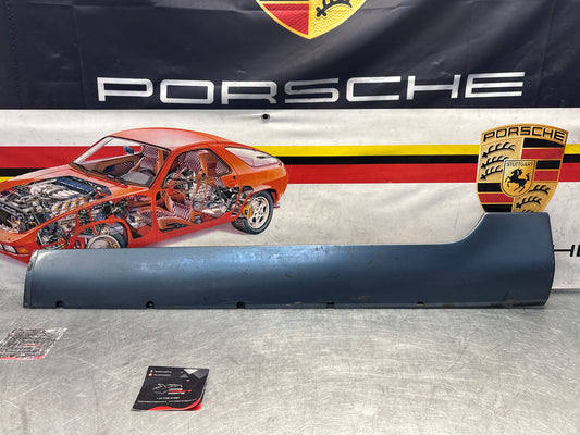 Porsche 928 S4 left sill cover, used 92855908502