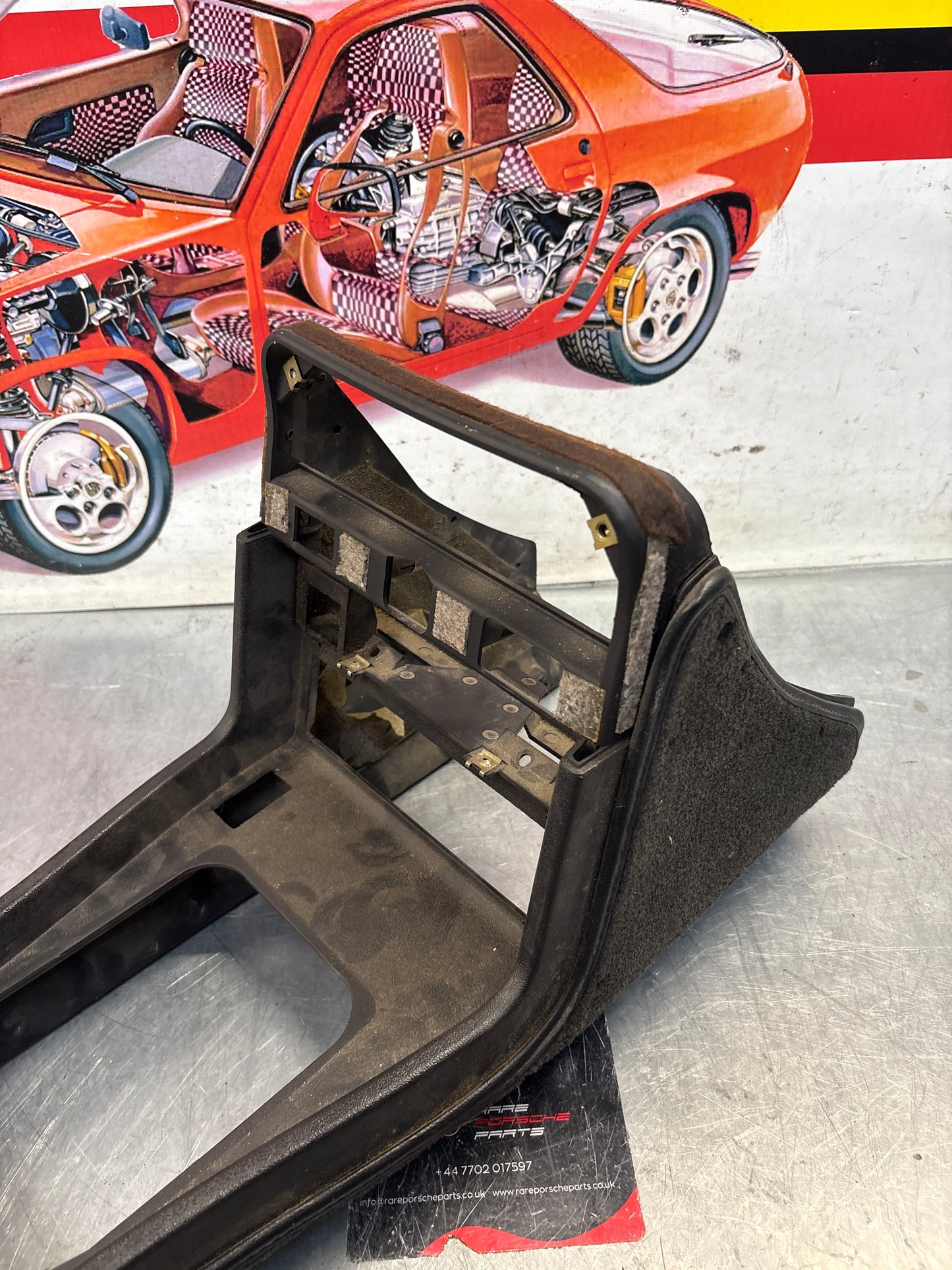 Porsche 924 944 centre console black with black carpet one switch hole 477857969 / 477857951 used