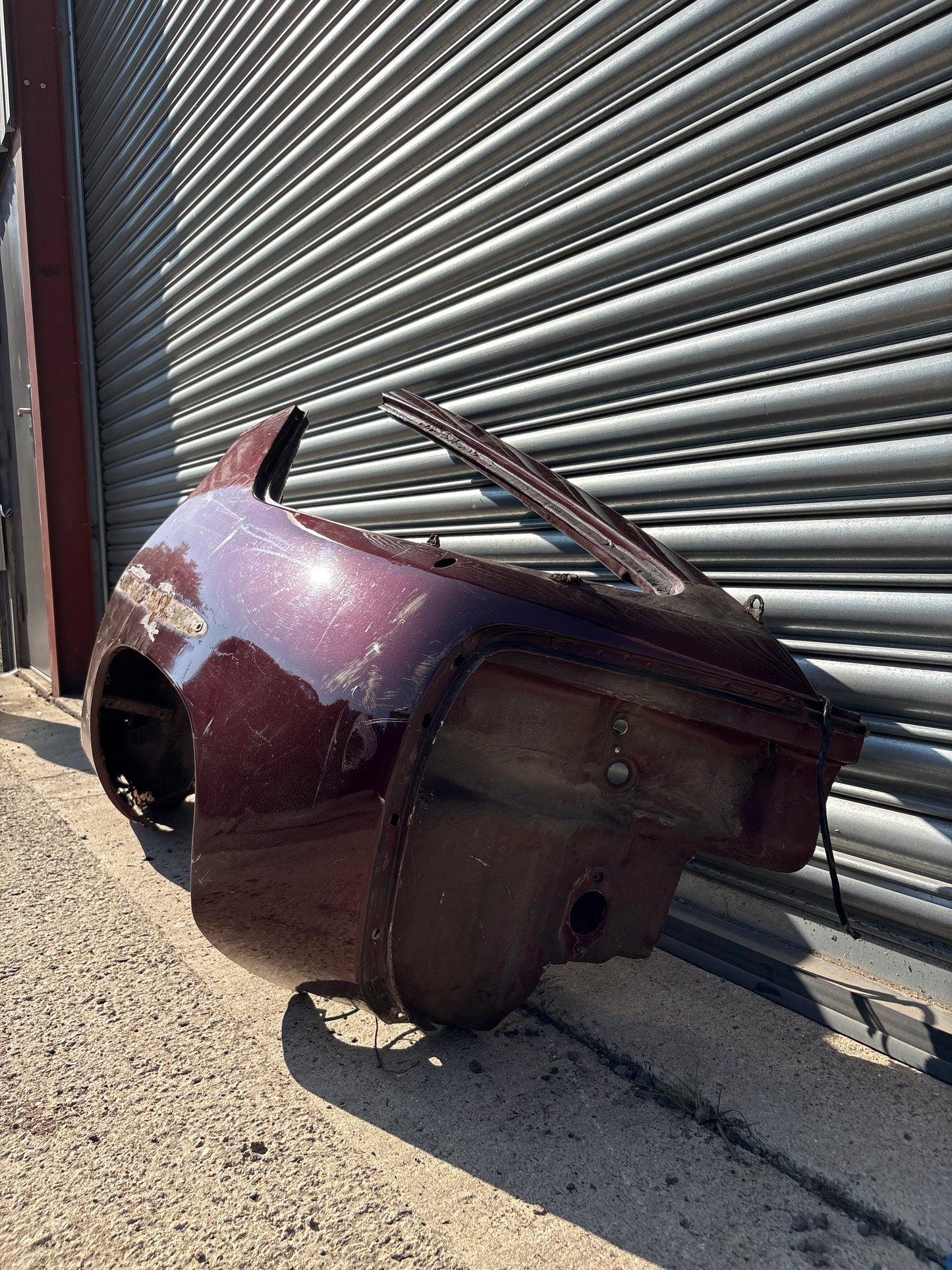 Porsche 928 rear left fender, 92850306219