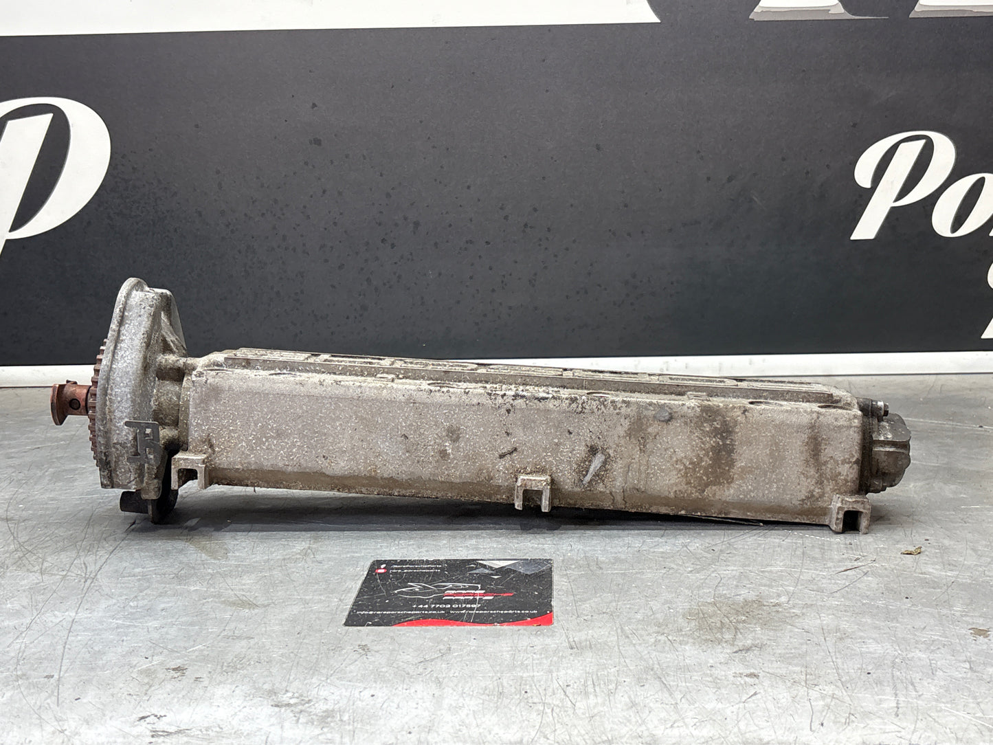 Porsche 924S 944 2.5 2.7 camshaft housing without tappets with camshaft 9441052506R